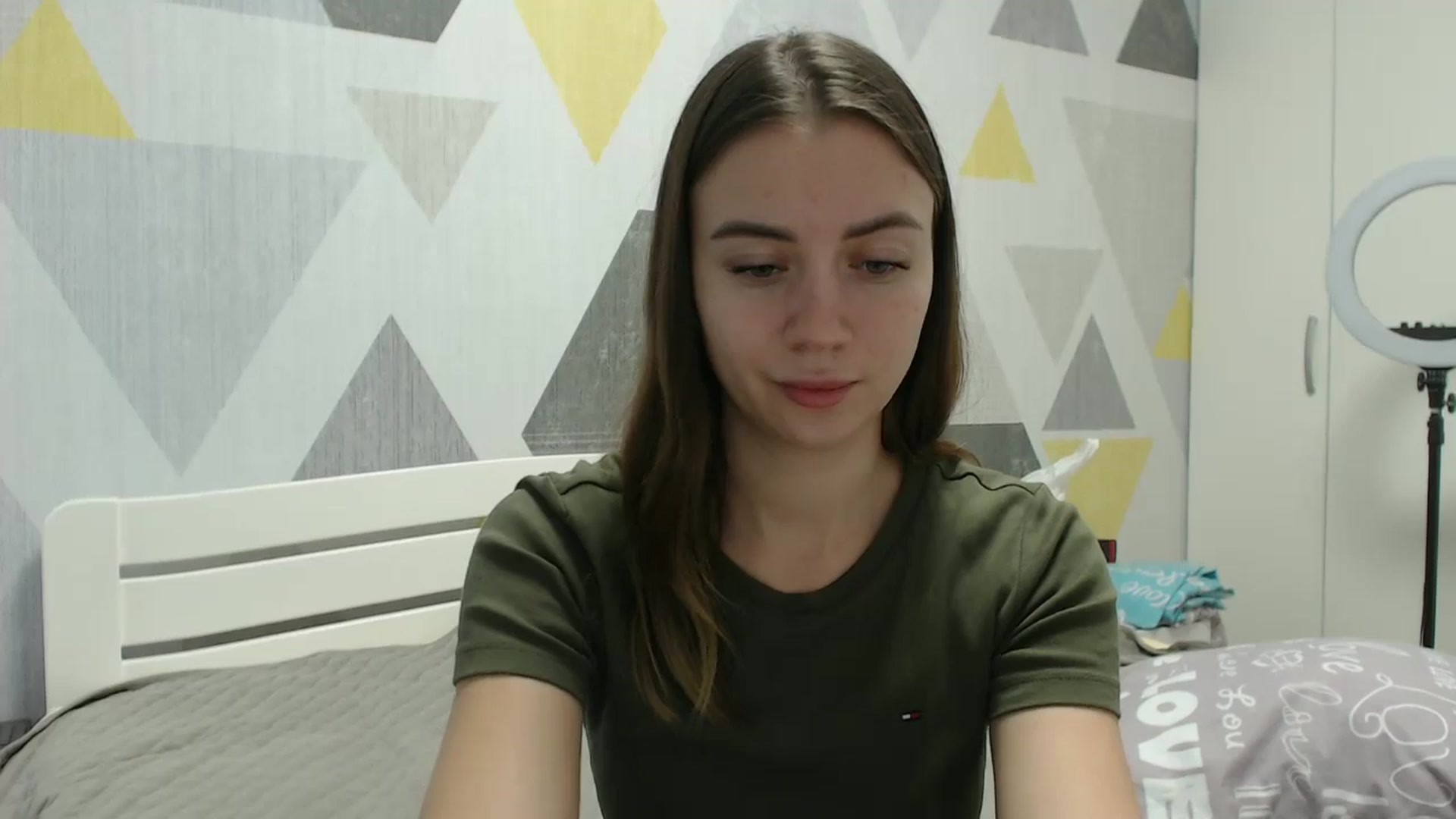 Gallery image thumbnail from Sulfate0's myfreecams stream on, 12/18/2025, 10:05 image 2 of 20