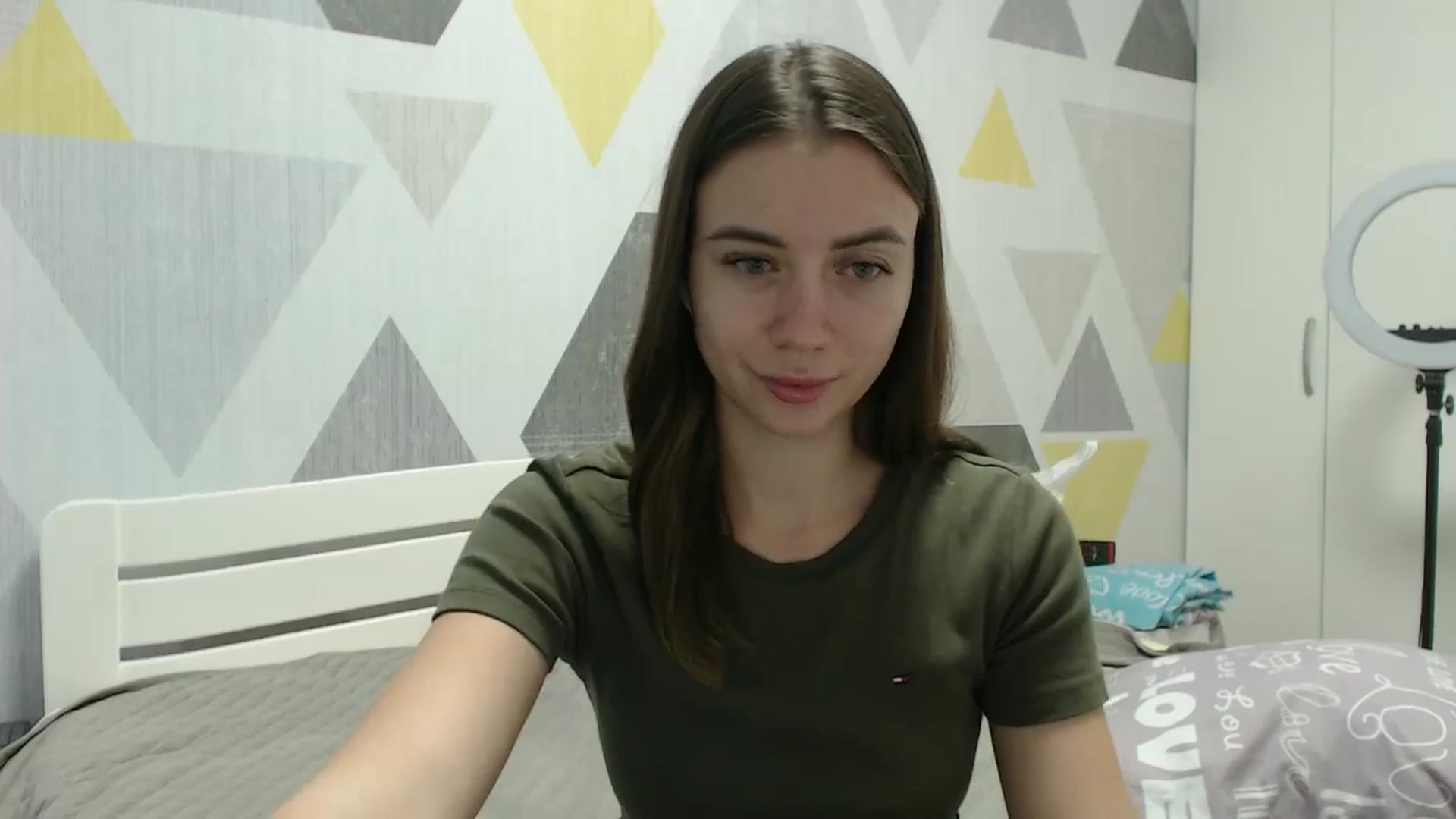 Gallery image thumbnail from Sulfate0's myfreecams stream on, 12/18/2025, 10:05 image 19 of 20