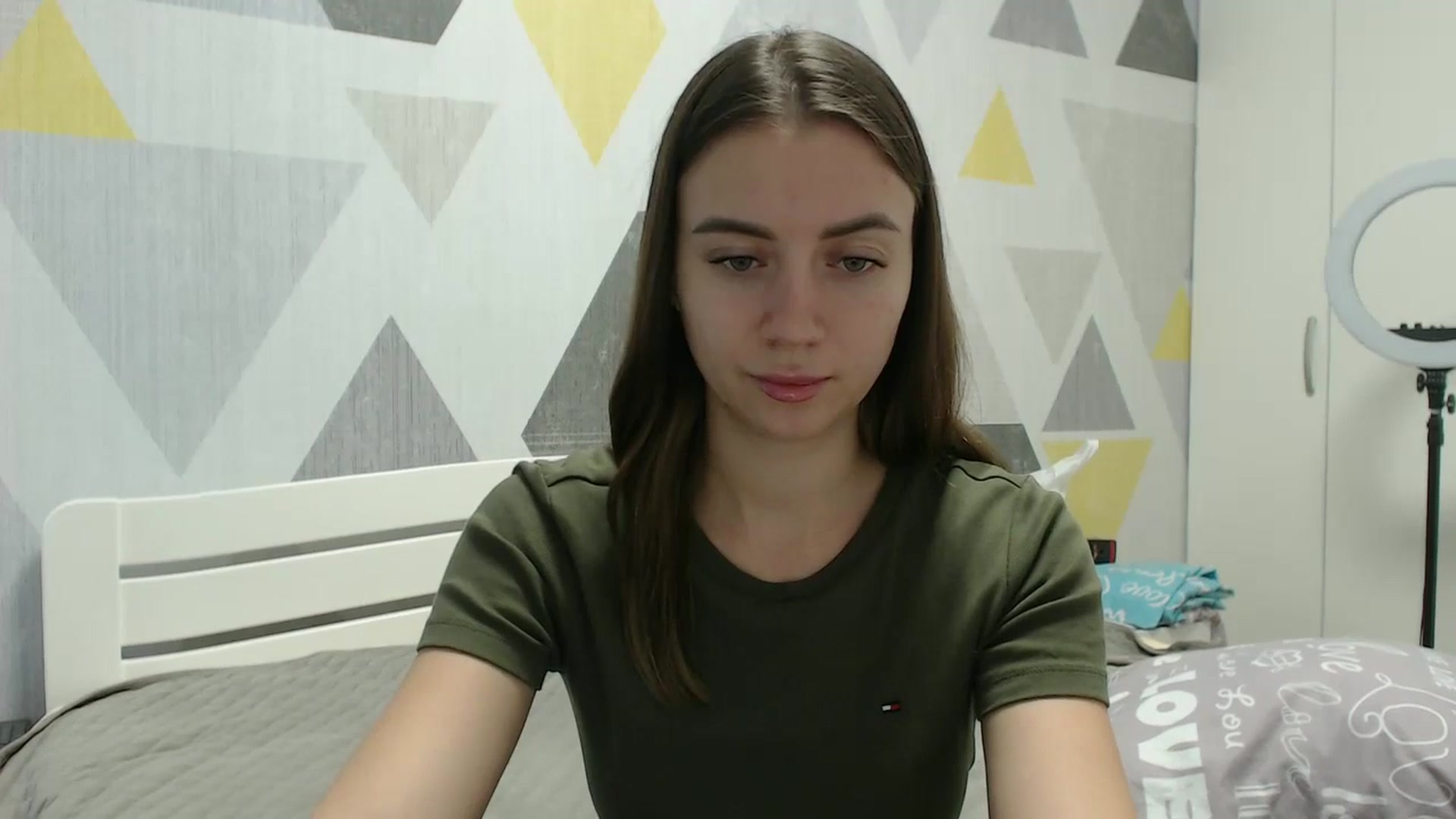 Gallery image thumbnail from Sulfate0's myfreecams stream on, 12/18/2025, 10:05 image 15 of 20