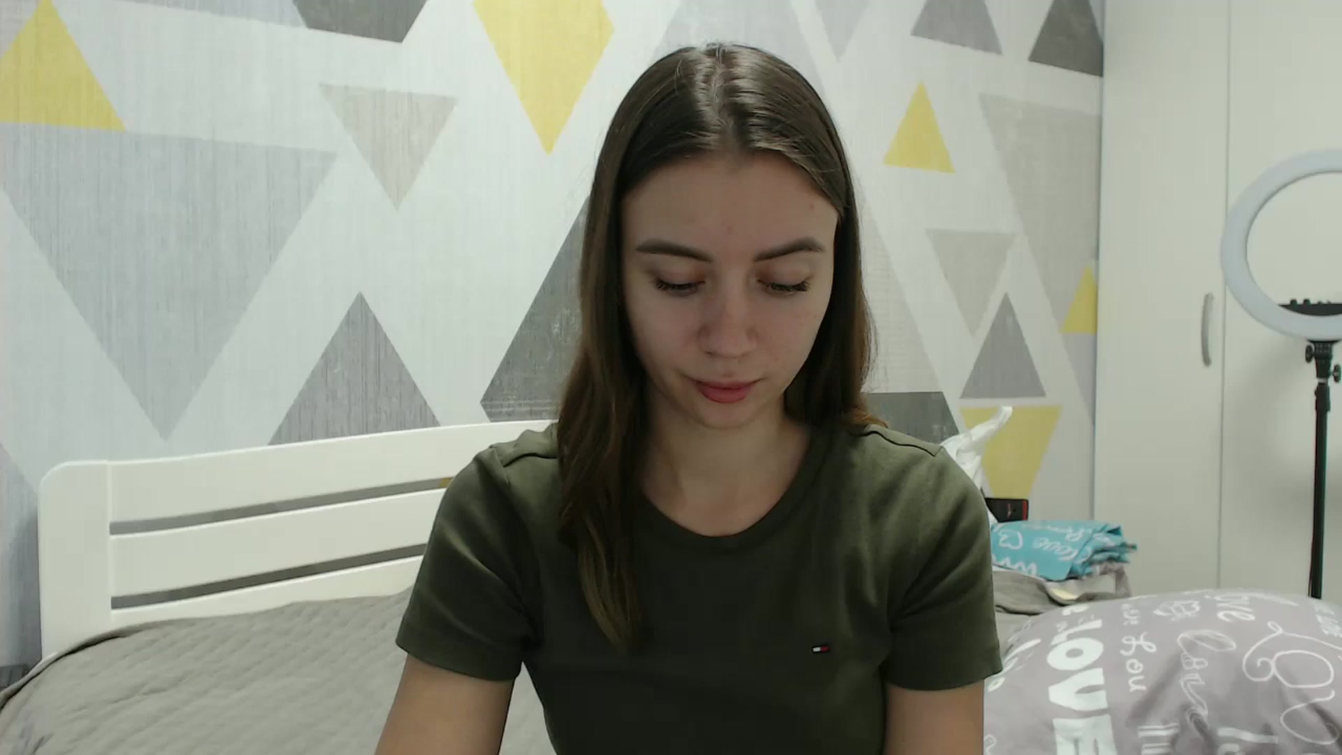 Gallery image thumbnail from Sulfate0's myfreecams stream on, 12/18/2025, 10:05 image 4 of 20