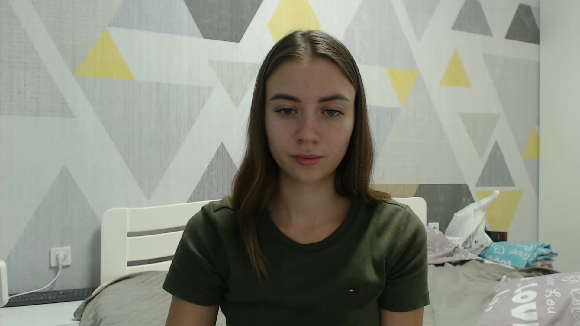 Gallery image thumbnail from Sulfate0's myfreecams stream on, 12/18/2025, 10:59 image 12 of 20