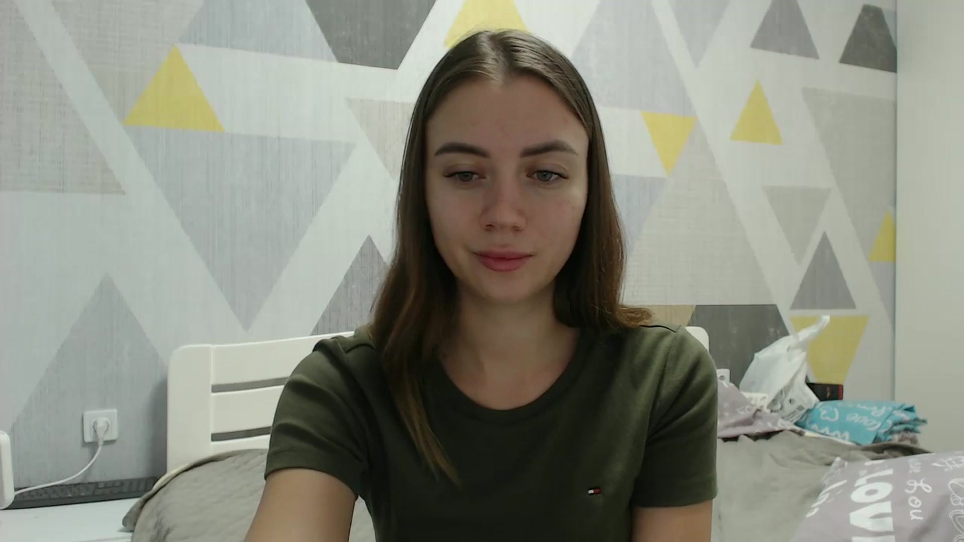 Gallery image thumbnail from Sulfate0's myfreecams stream on, 12/18/2025, 10:59 image 14 of 20