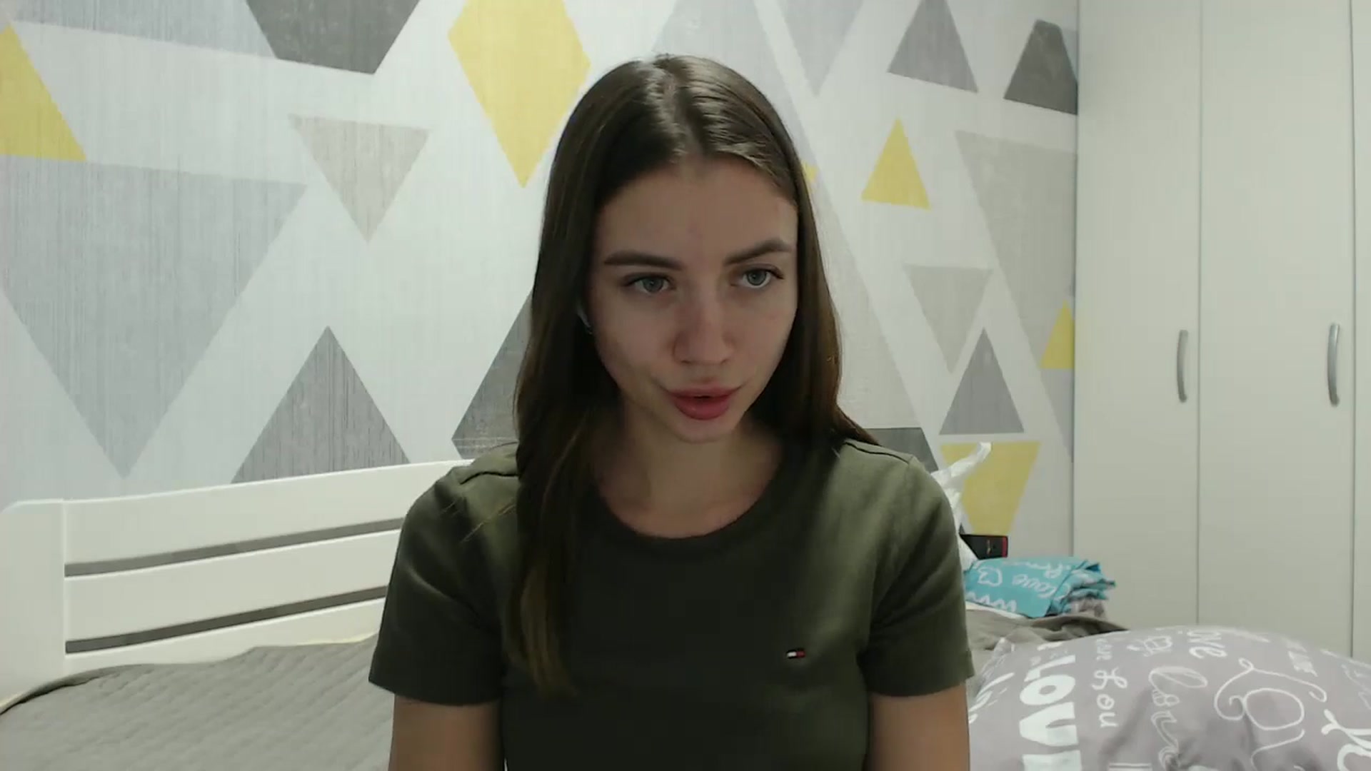 Gallery image thumbnail from Sulfate0's myfreecams stream on, 12/18/2025, 11:57 image 10 of 20