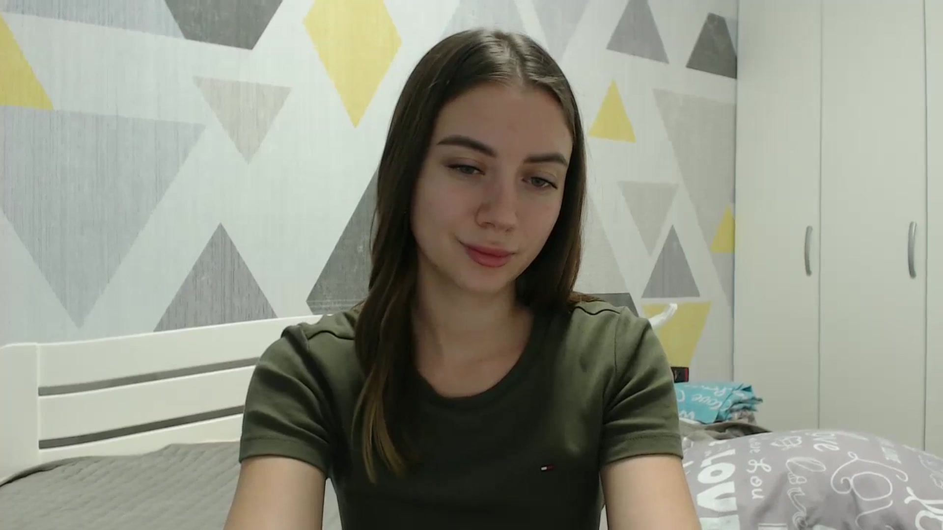 Gallery image thumbnail from Sulfate0's myfreecams stream on, 12/18/2025, 11:57 image 4 of 20