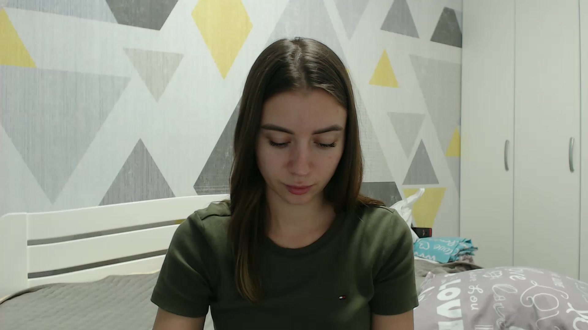 Gallery image thumbnail from Sulfate0's myfreecams stream on, 12/18/2025, 11:57 image 15 of 20