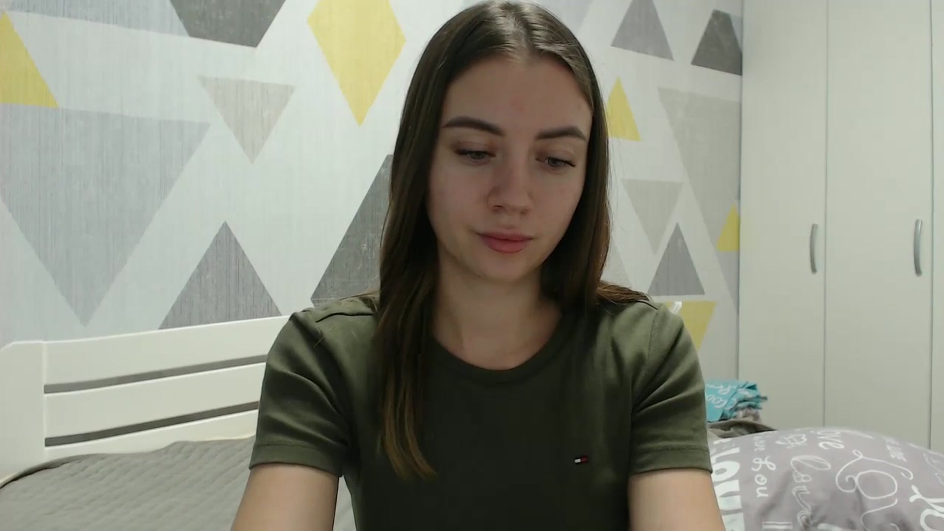Gallery image thumbnail from Sulfate0's myfreecams stream on, 12/18/2025, 11:57 image 16 of 20