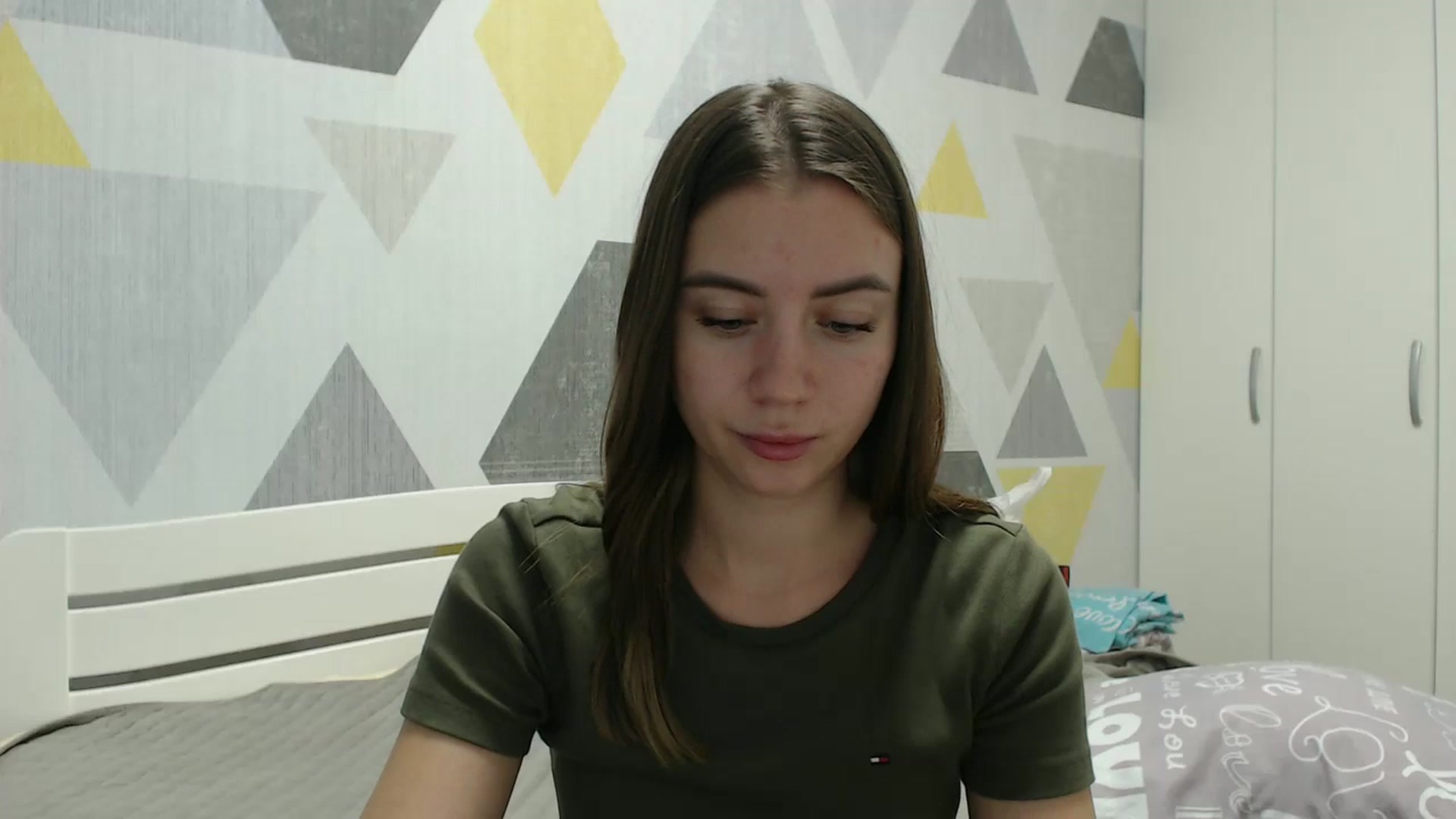 Gallery image thumbnail from Sulfate0's myfreecams stream on, 12/18/2025, 11:57 image 12 of 20