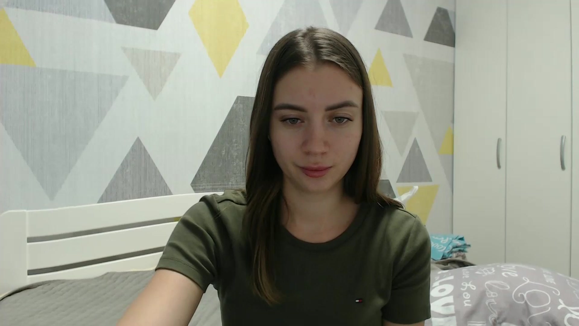 Gallery image thumbnail from Sulfate0's myfreecams stream on, 12/18/2025, 11:57 image 14 of 20