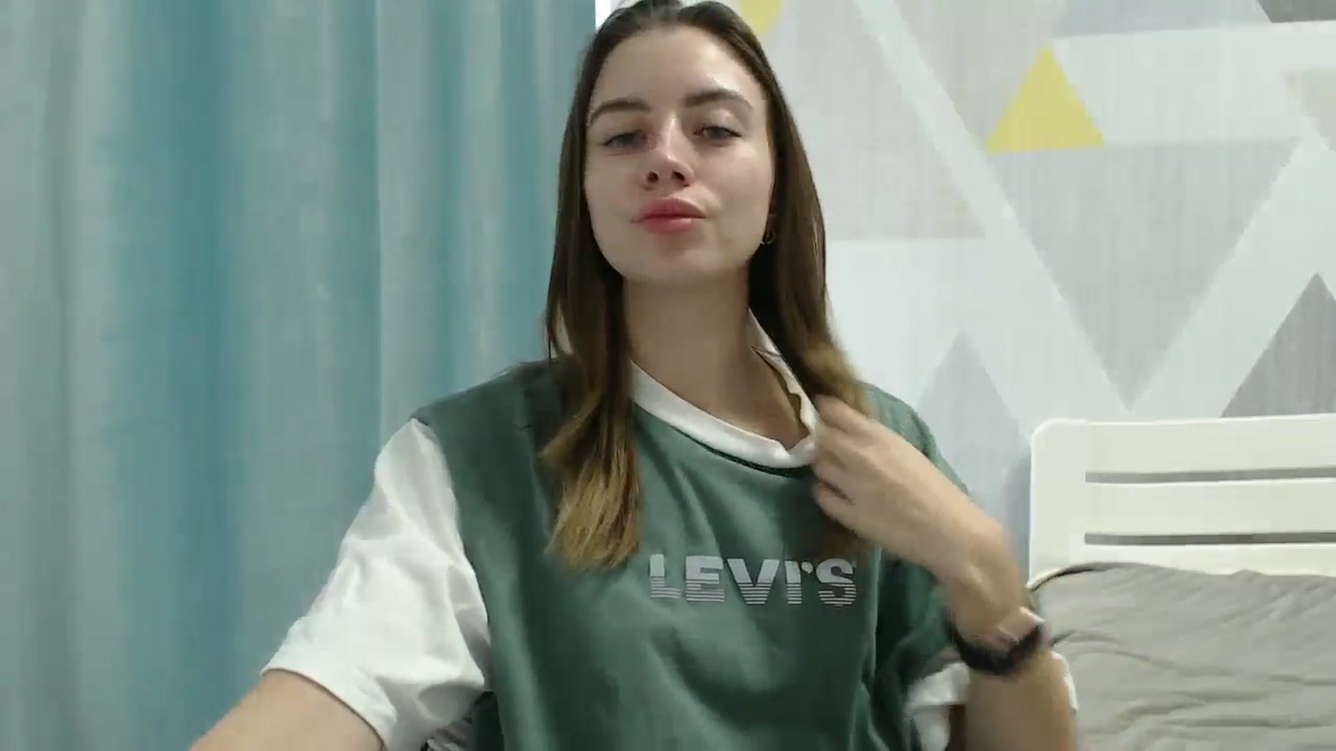 Gallery image thumbnail from Sulfate0's myfreecams stream on, 12/19/2025, 11:05 image 3 of 20