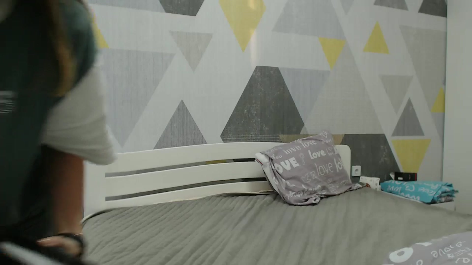 Gallery image thumbnail from Sulfate0's myfreecams stream on, 12/19/2025, 12:49 image 18 of 20