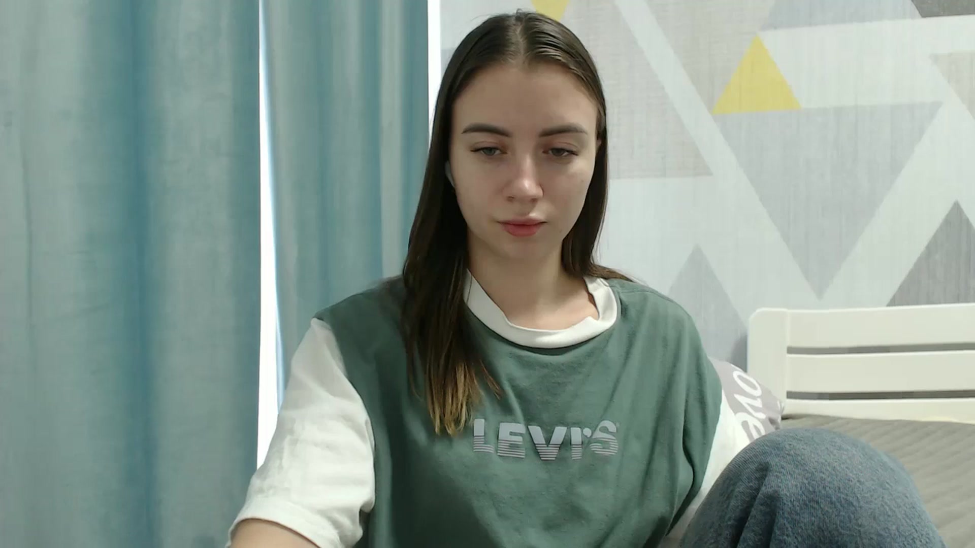 Gallery image thumbnail from Sulfate0's myfreecams stream on, 12/19/2025, 13:23 image 16 of 20