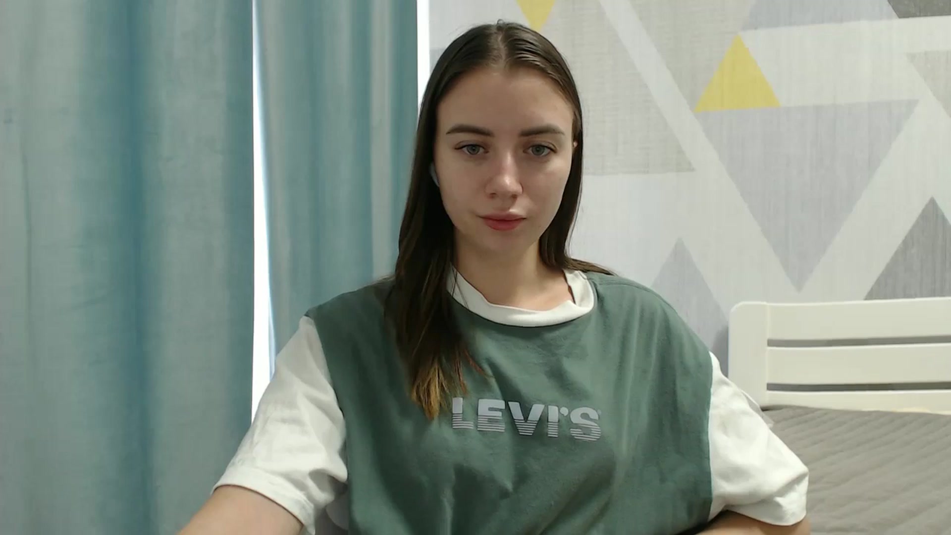 Gallery image thumbnail from Sulfate0's myfreecams stream on, 12/19/2025, 13:23 image 12 of 20