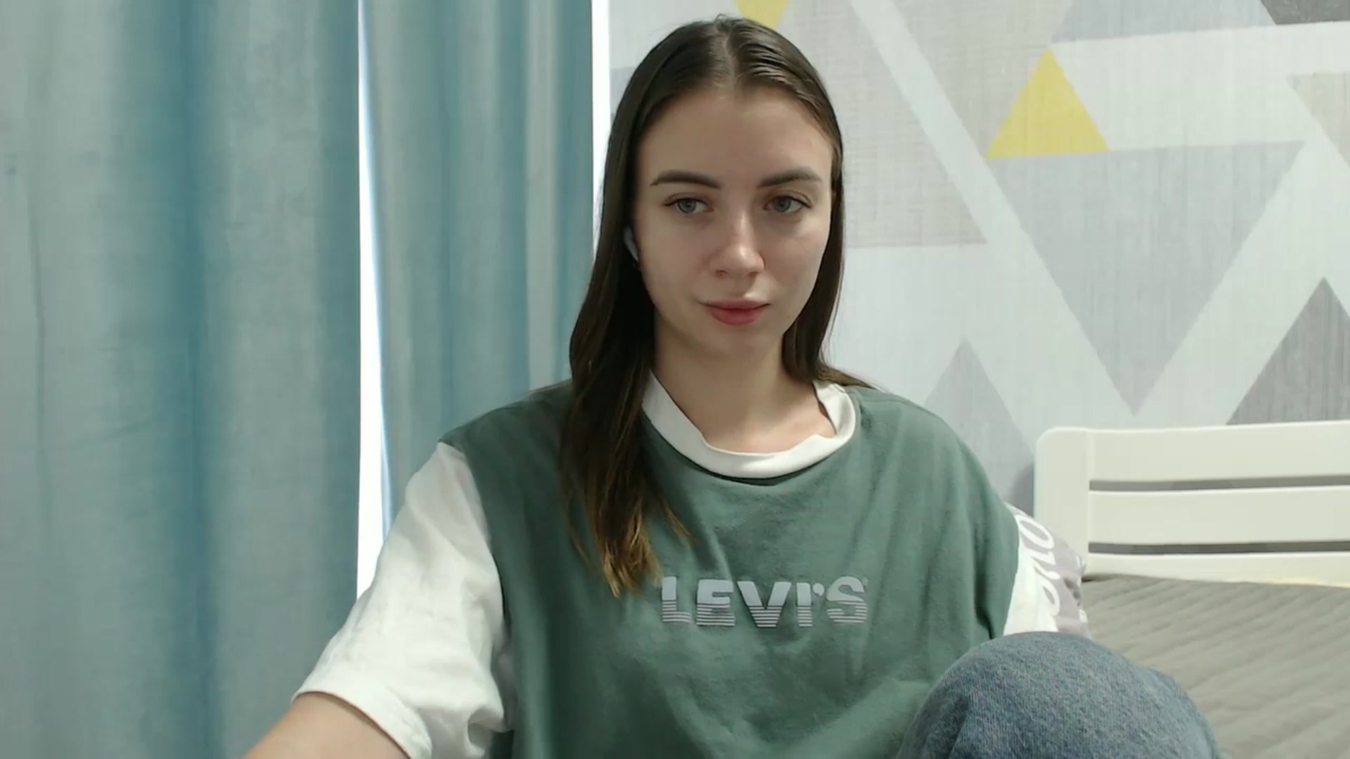 Gallery image thumbnail from Sulfate0's myfreecams stream on, 12/19/2025, 13:23 image 19 of 20
