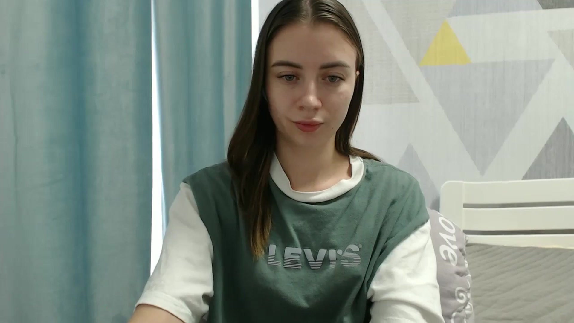 Gallery image thumbnail from Sulfate0's myfreecams stream on, 12/19/2025, 13:23 image 10 of 20