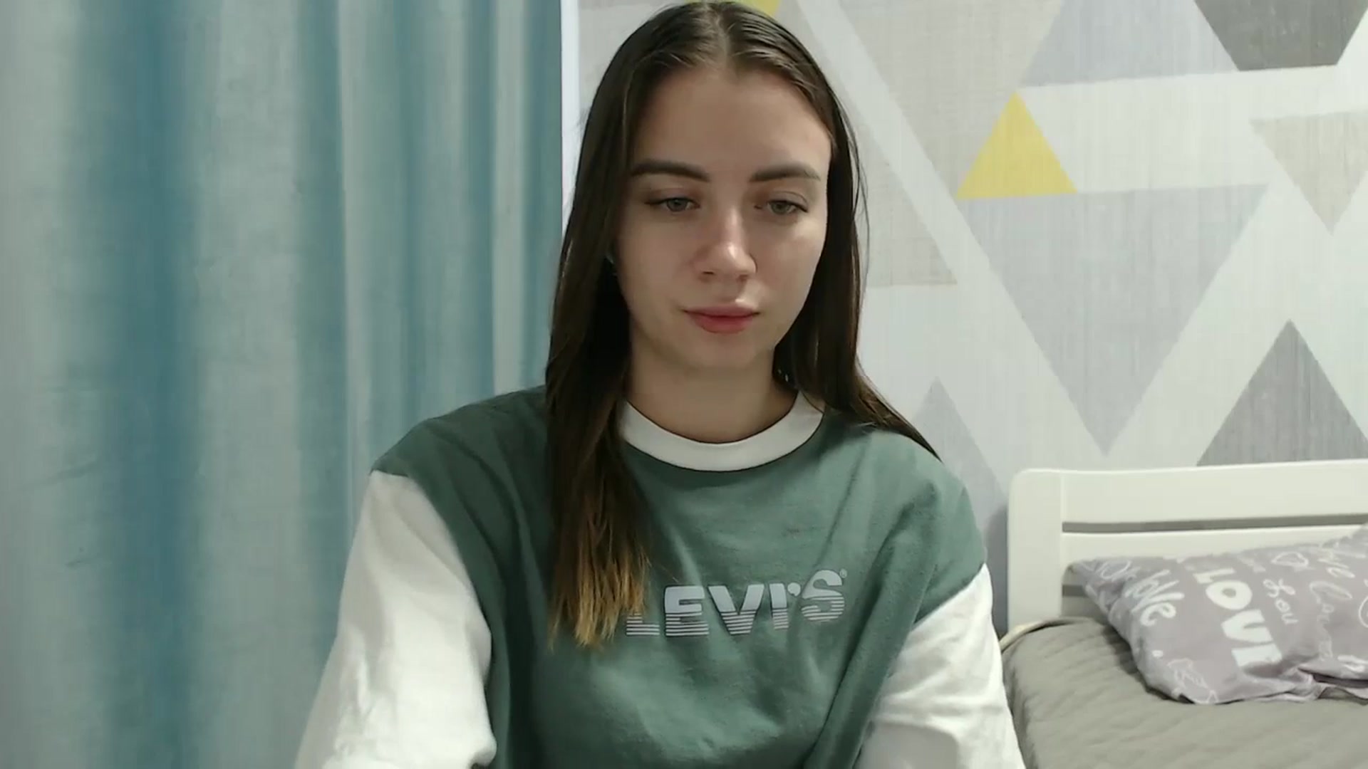 Gallery image thumbnail from Sulfate0's myfreecams stream on, 12/19/2025, 13:58 image 10 of 20