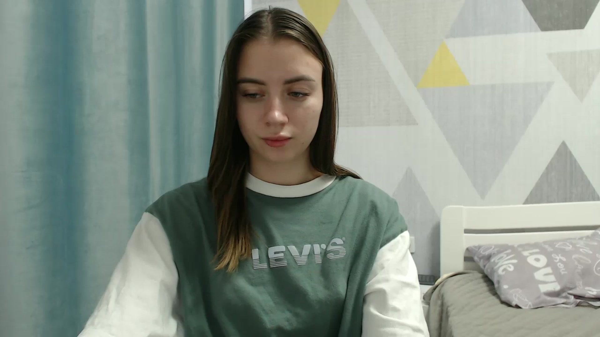 Gallery image thumbnail from Sulfate0's myfreecams stream on, 12/19/2025, 13:58 image 9 of 20