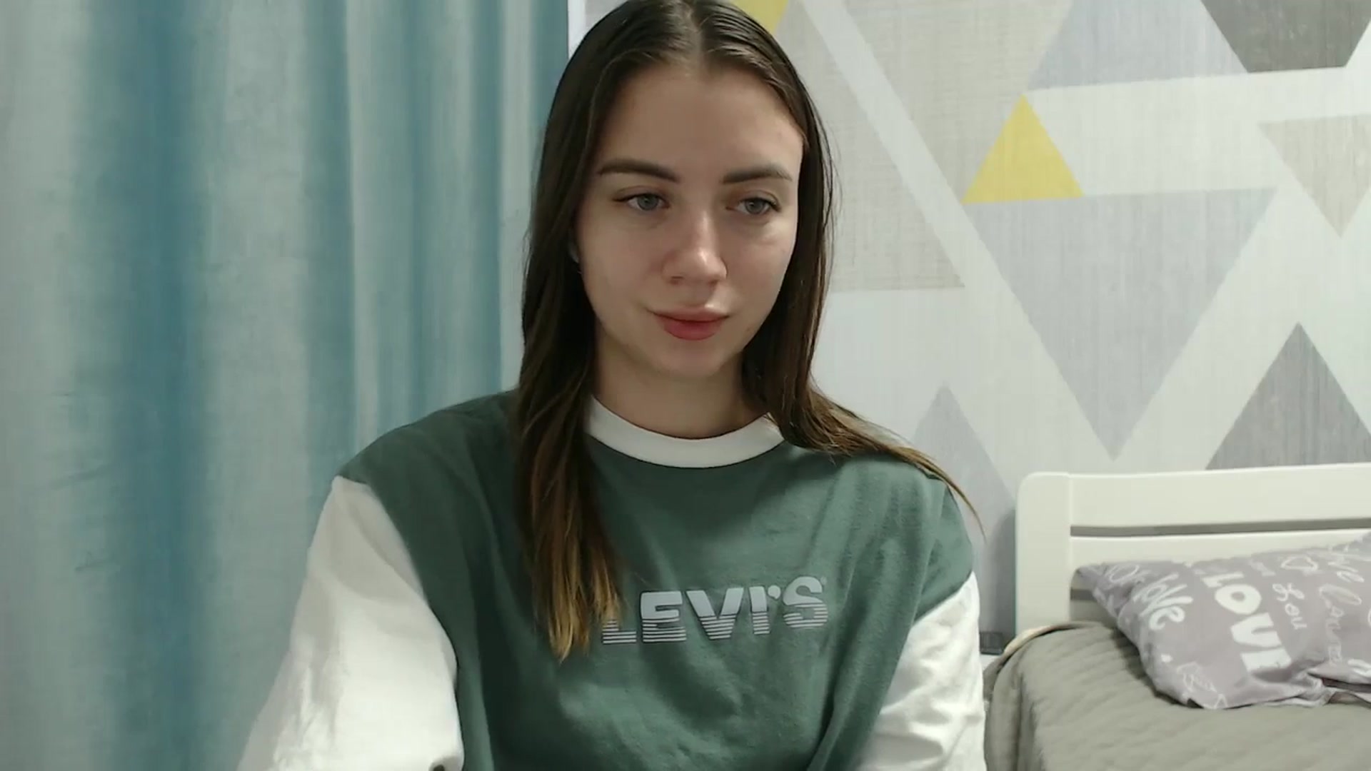 Gallery image thumbnail from Sulfate0's myfreecams stream on, 12/19/2025, 13:58 image 14 of 20