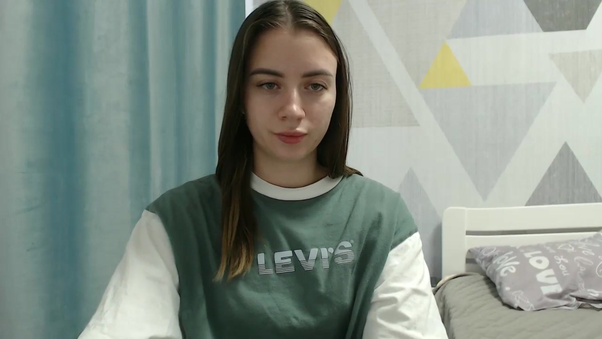 Gallery image thumbnail from Sulfate0's myfreecams stream on, 12/19/2025, 13:58 image 6 of 20