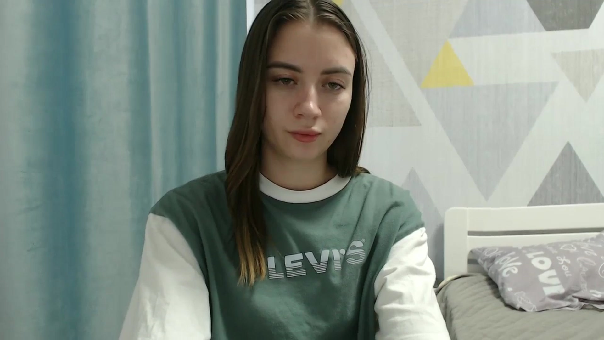 Gallery image thumbnail from Sulfate0's myfreecams stream on, 12/19/2025, 13:58 image 5 of 20