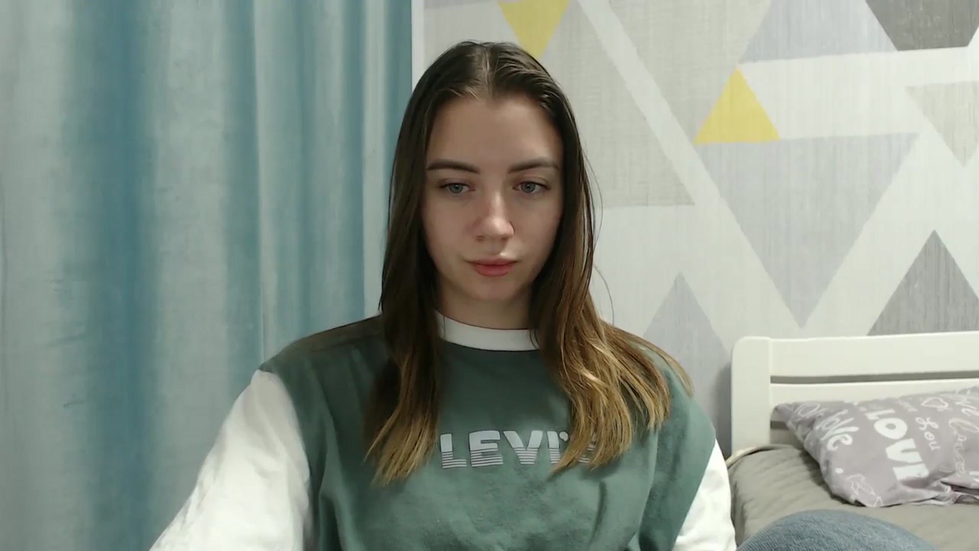 Gallery image thumbnail from Sulfate0's myfreecams stream on, 12/19/2025, 14:29 image 10 of 20