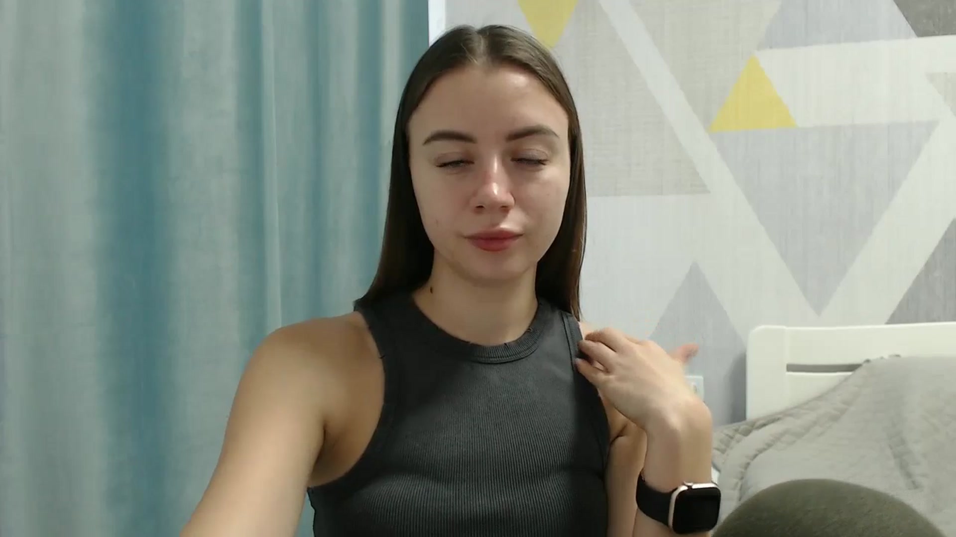 Gallery image thumbnail from Sulfate0's myfreecams stream on, 12/22/2025, 10:38 image 14 of 20