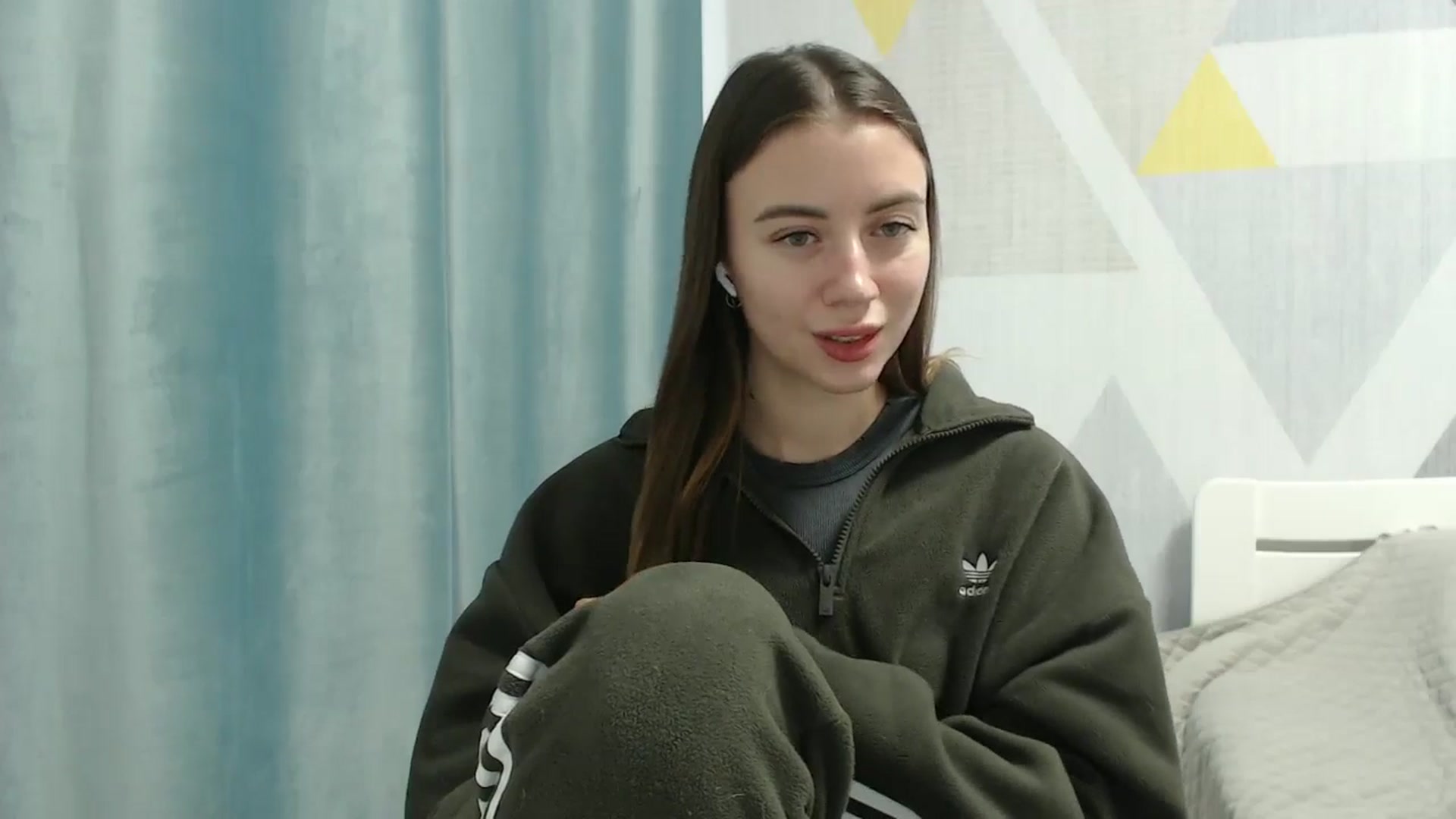 Gallery image thumbnail from Sulfate0's myfreecams stream on, 12/22/2025, 12:46 image 5 of 20