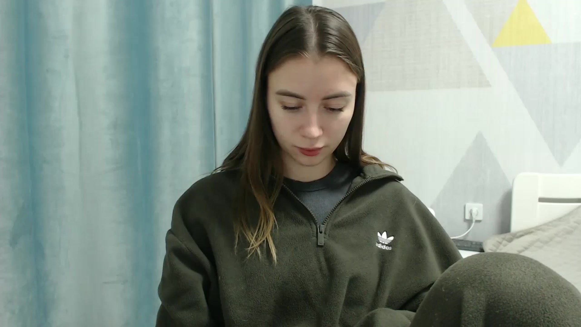 Gallery image thumbnail from Sulfate0's myfreecams stream on, 12/22/2025, 14:33 image 17 of 20