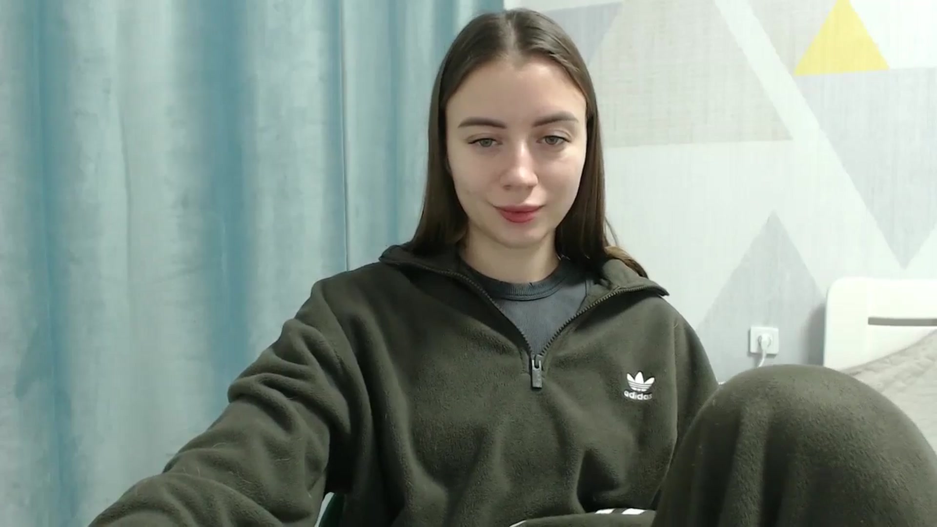 Gallery image thumbnail from Sulfate0's myfreecams stream on, 12/22/2025, 14:33 image 5 of 20