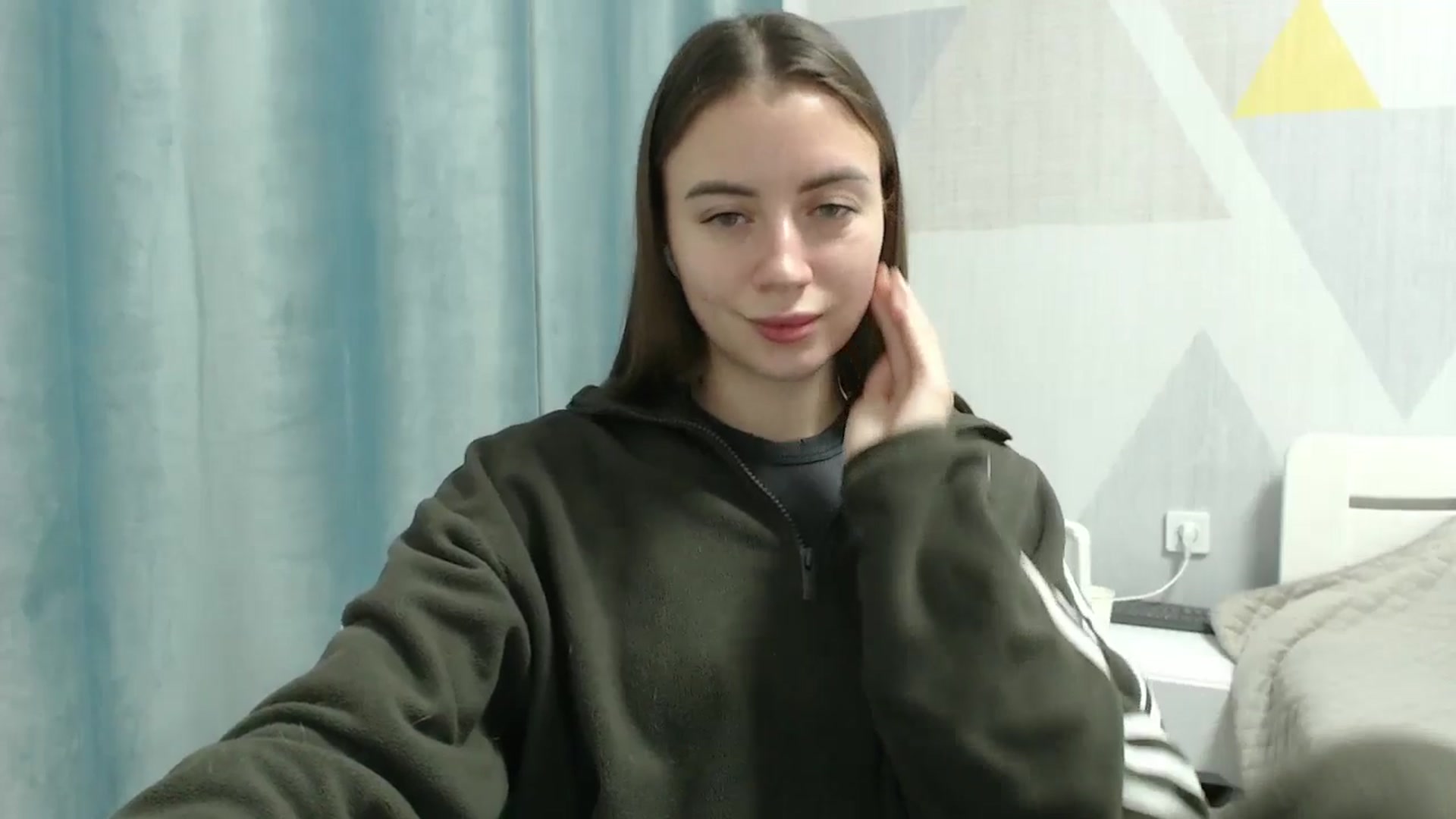Gallery image thumbnail from Sulfate0's myfreecams stream on, 12/22/2025, 14:33 image 7 of 20