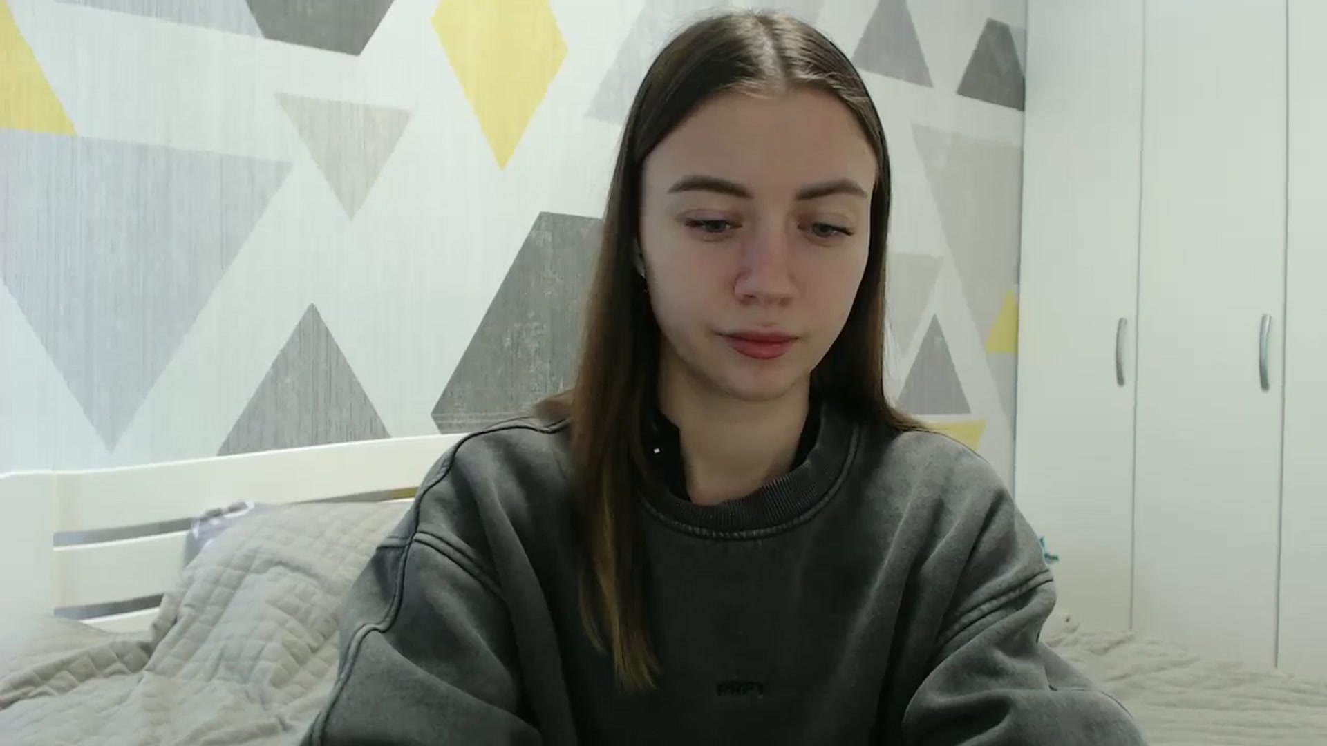 Gallery image thumbnail from Sulfate0's myfreecams stream on, 12/28/2025, 08:55 image 12 of 20