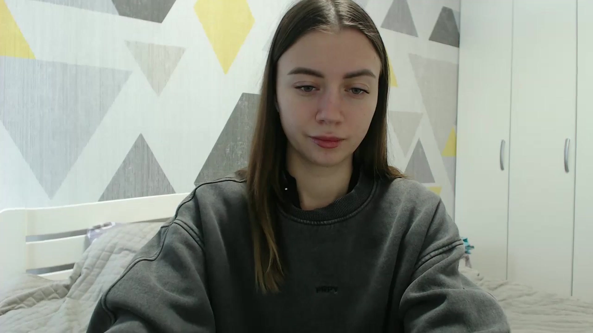 Gallery image thumbnail from Sulfate0's myfreecams stream on, 12/28/2025, 08:55 image 16 of 20