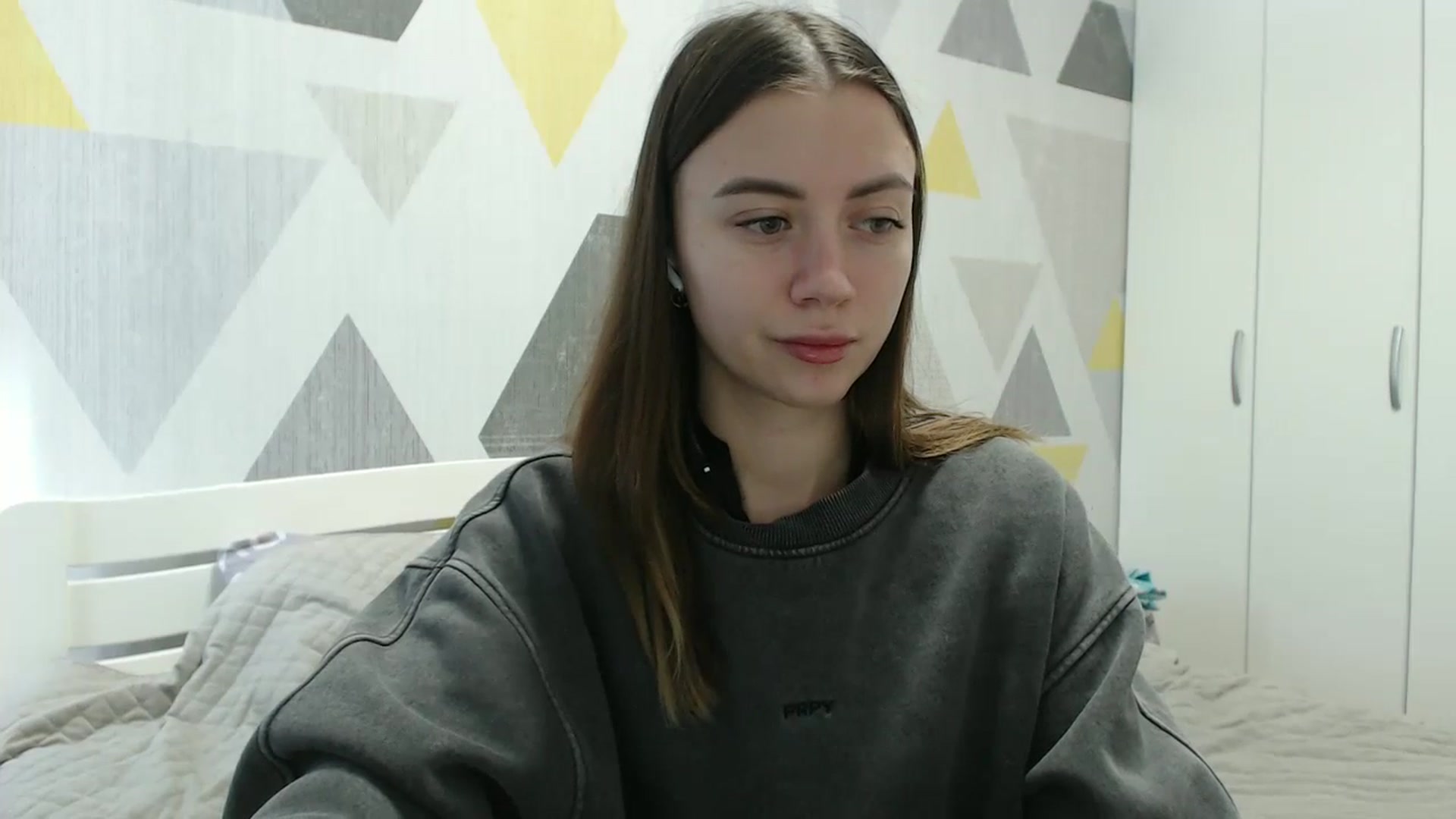 Gallery image thumbnail from Sulfate0's myfreecams stream on, 12/28/2025, 08:55 image 18 of 20