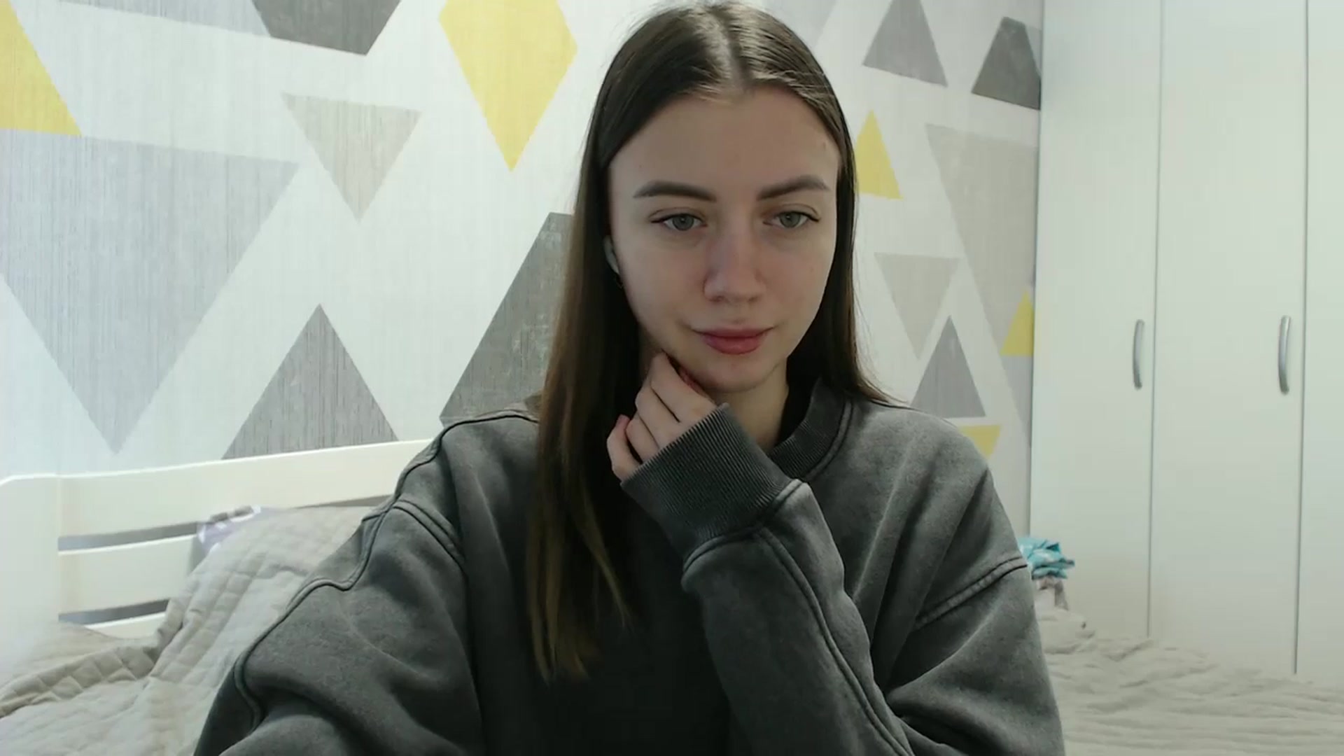 Gallery image thumbnail from Sulfate0's myfreecams stream on, 12/28/2025, 08:55 image 15 of 20