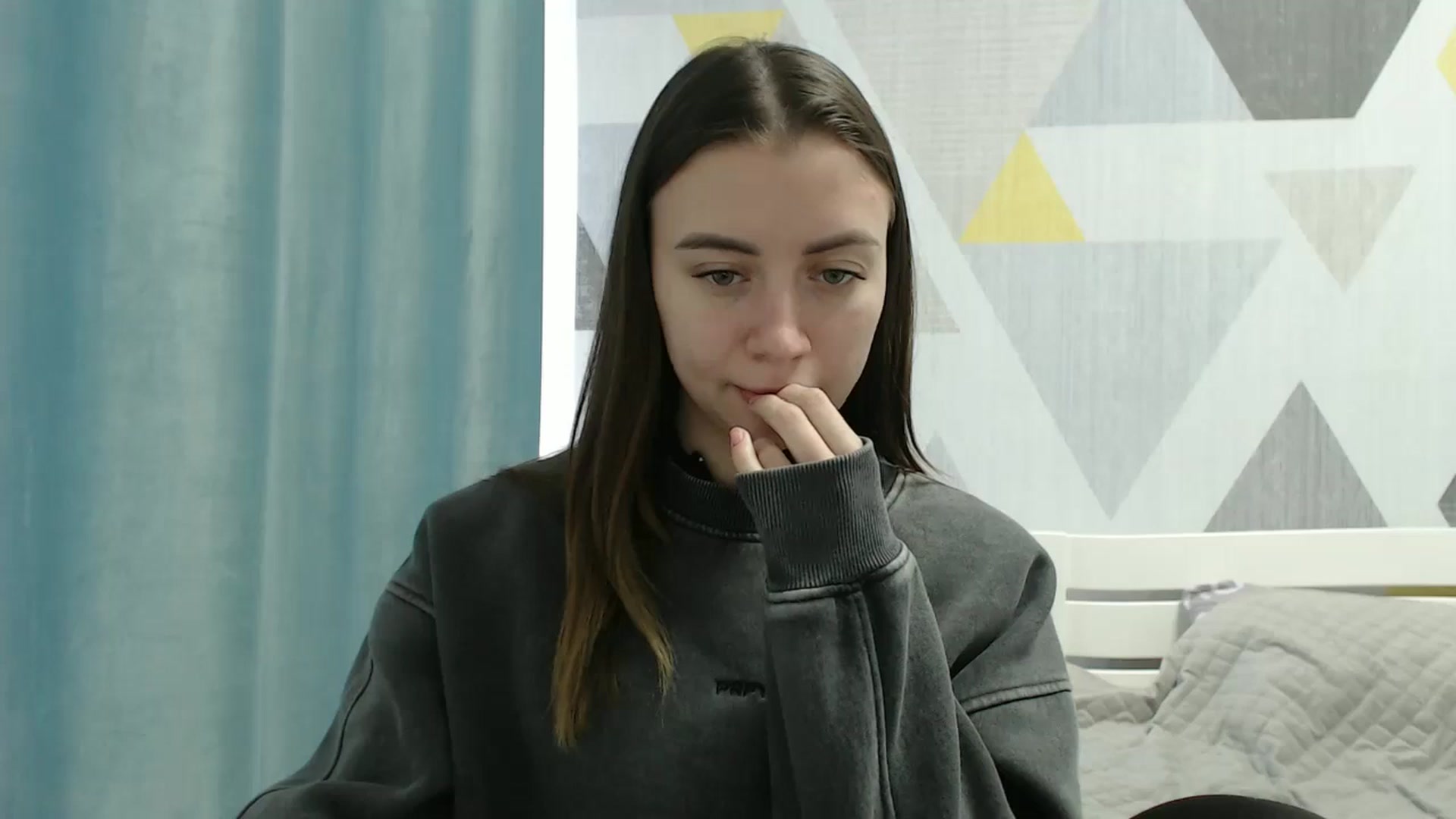 Gallery image thumbnail from Sulfate0's myfreecams stream on, 12/28/2025, 10:21 image 9 of 20