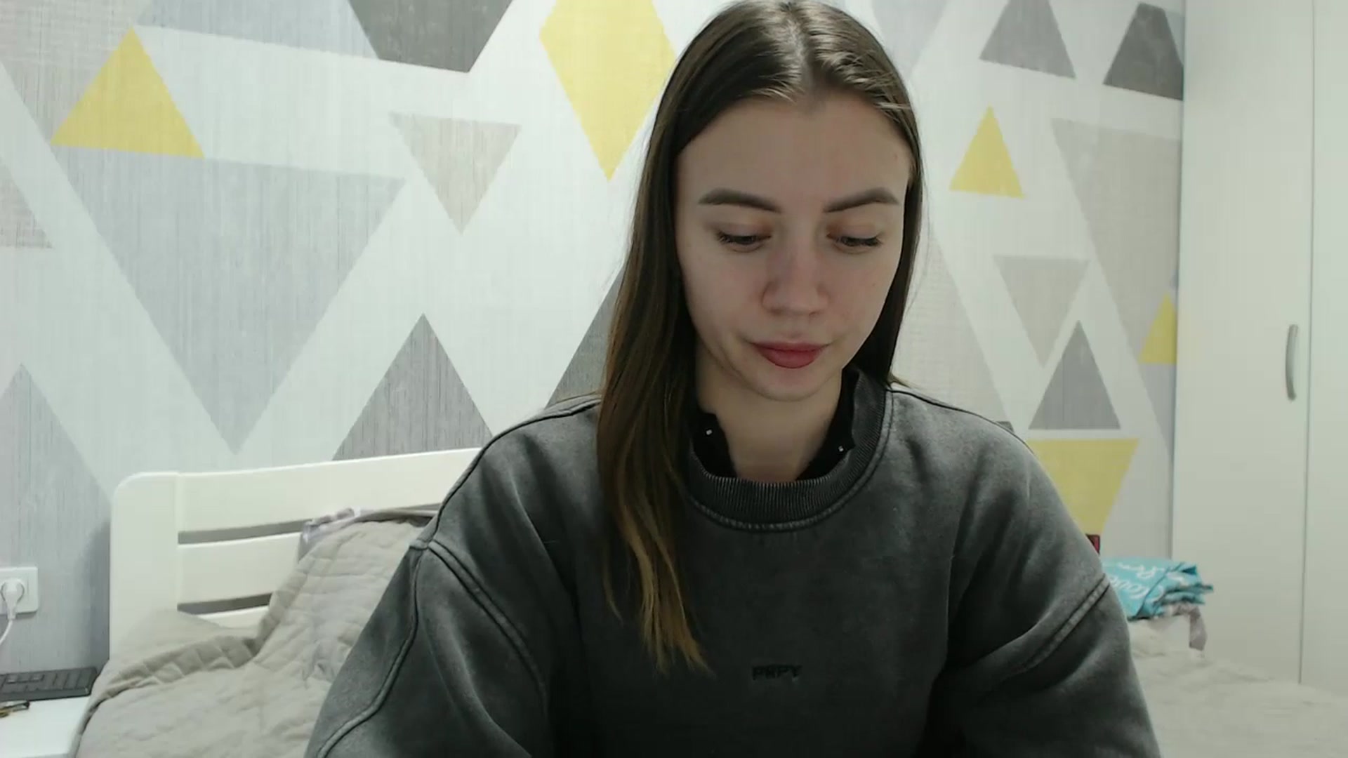 Gallery image thumbnail from Sulfate0's myfreecams stream on, 12/28/2025, 12:06 image 10 of 20