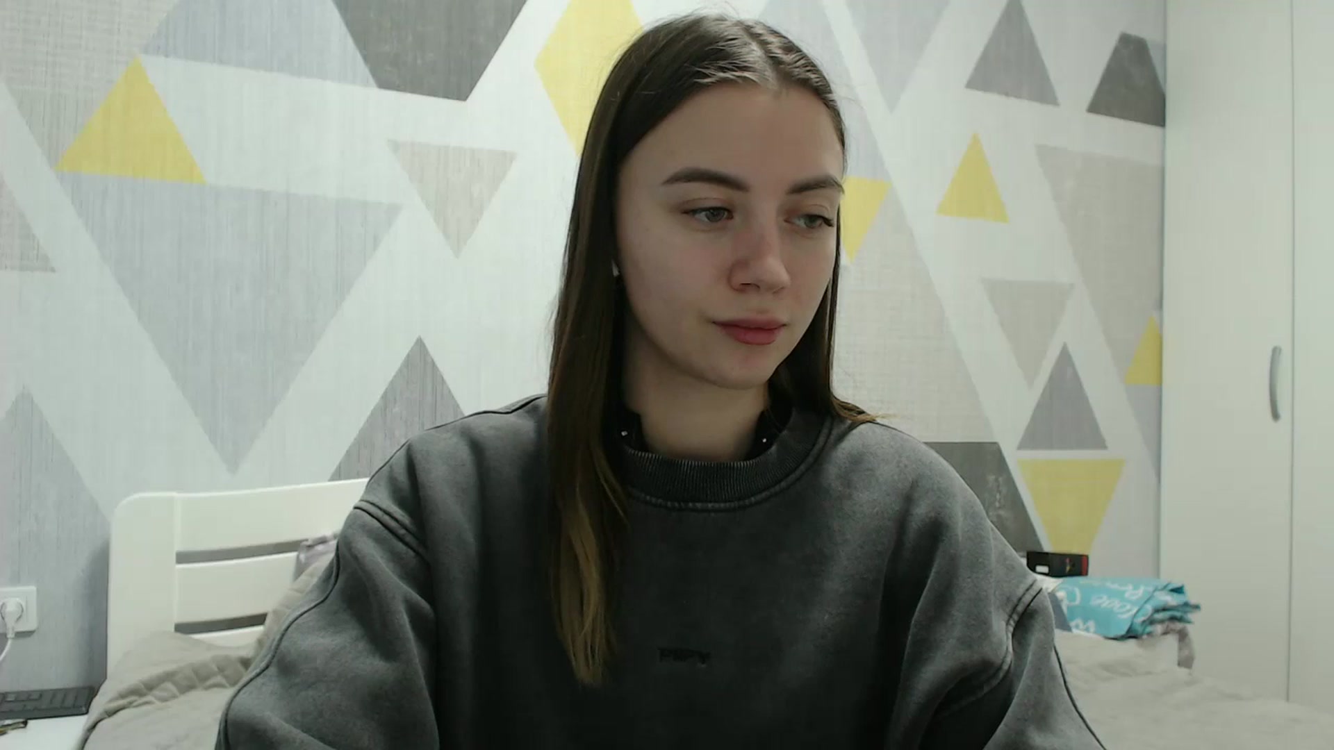 Gallery image thumbnail from Sulfate0's myfreecams stream on, 12/28/2025, 13:25 image 18 of 20