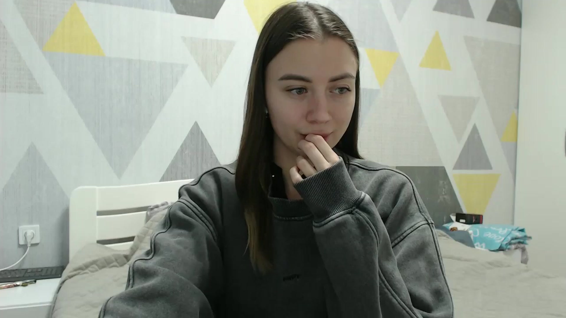 Gallery image thumbnail from Sulfate0's myfreecams stream on, 12/28/2025, 13:25 image 8 of 20