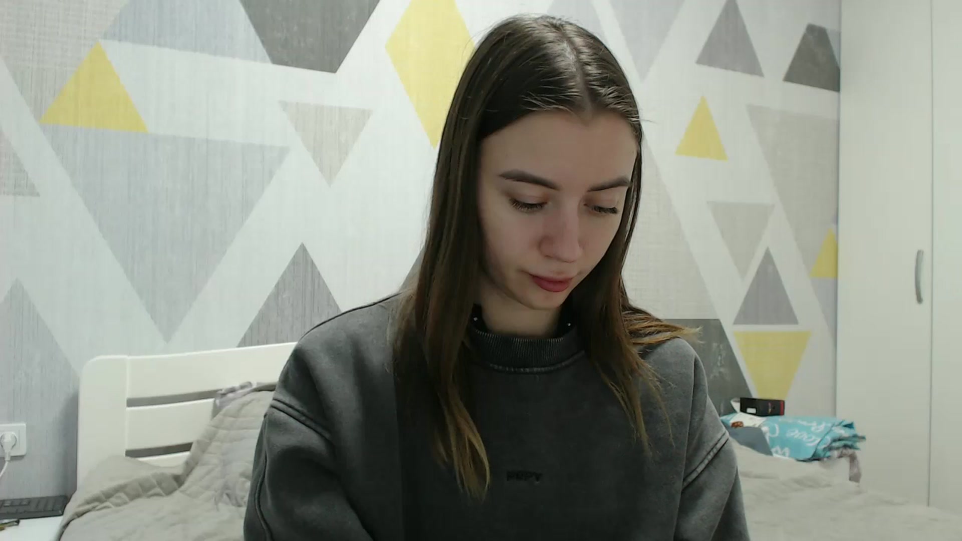 Gallery image thumbnail from Sulfate0's myfreecams stream on, 12/28/2025, 13:25 image 16 of 20