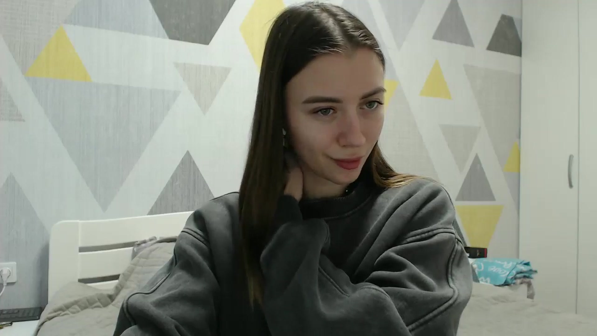 Gallery image thumbnail from Sulfate0's myfreecams stream on, 12/28/2025, 13:25 image 14 of 20