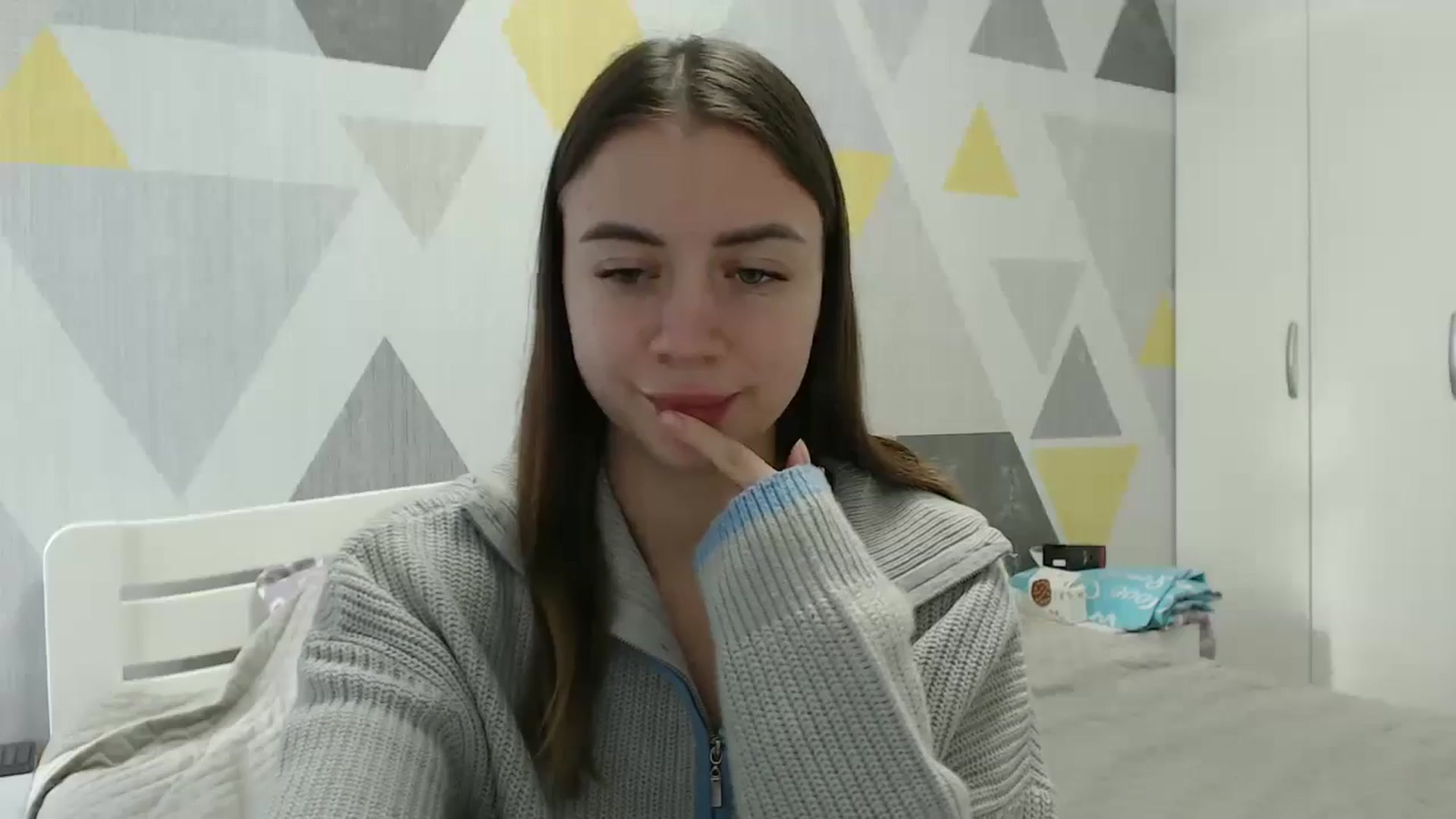 Gallery image thumbnail from Sulfate0's myfreecams stream on, 12/29/2025, 10:31 image 17 of 20
