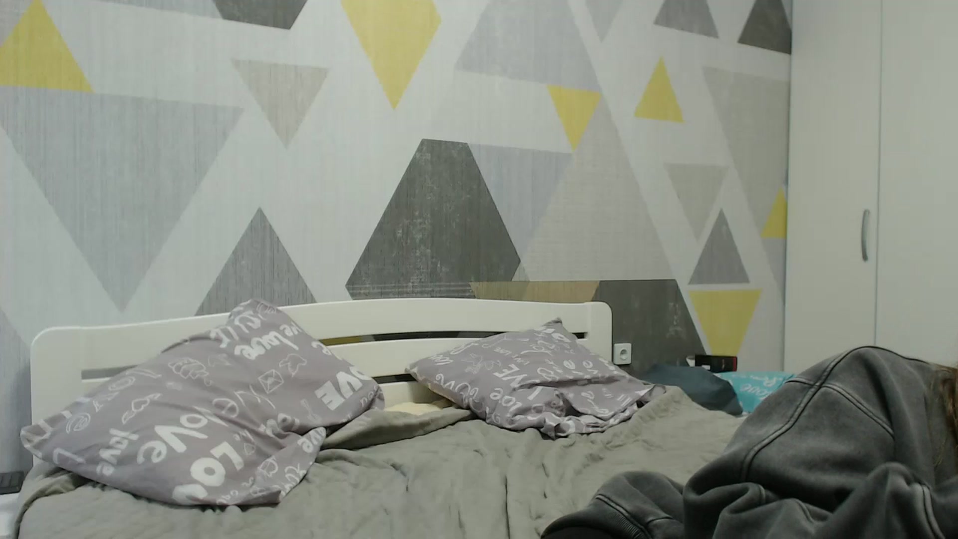 Gallery image thumbnail from Sulfate0's myfreecams stream on, 12/30/2025, 10:41 image 4 of 20