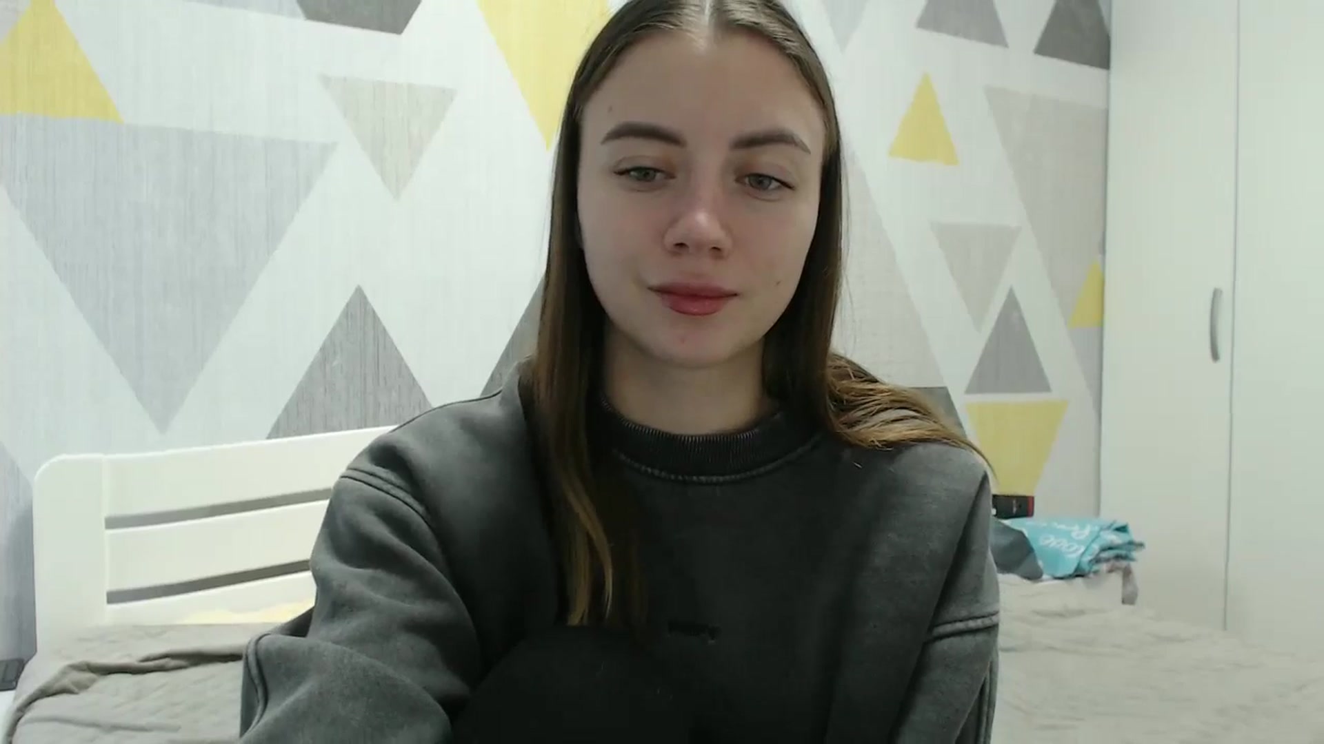 Gallery image thumbnail from Sulfate0's myfreecams stream on, 12/30/2025, 10:41 image 16 of 20