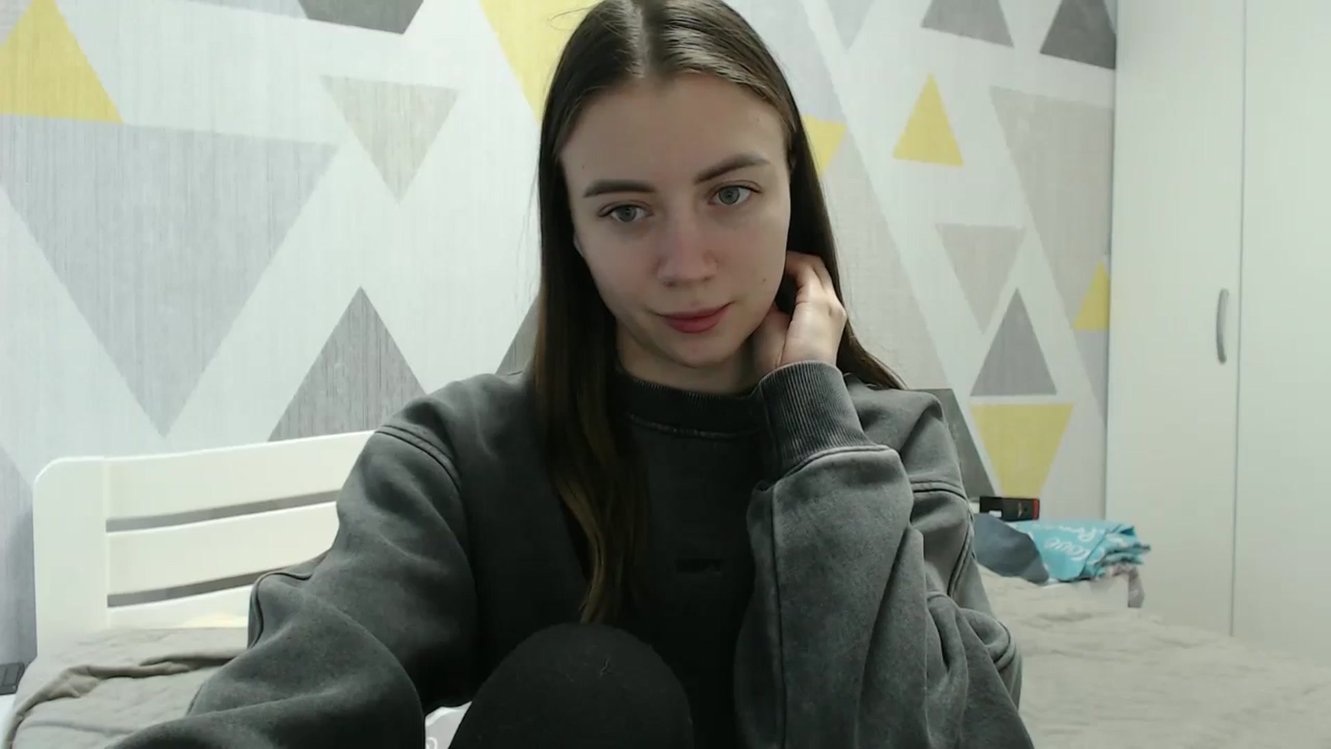 Gallery image thumbnail from Sulfate0's myfreecams stream on, 12/30/2025, 10:41 image 14 of 20