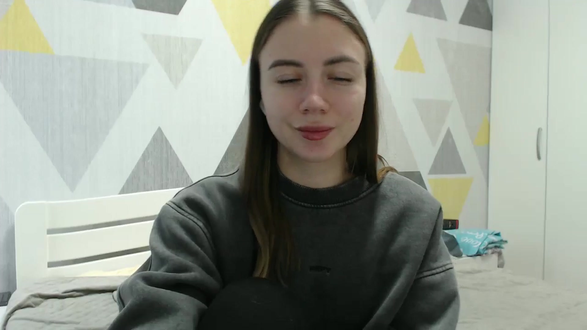 Gallery image thumbnail from Sulfate0's myfreecams stream on, 12/30/2025, 10:41 image 20 of 20