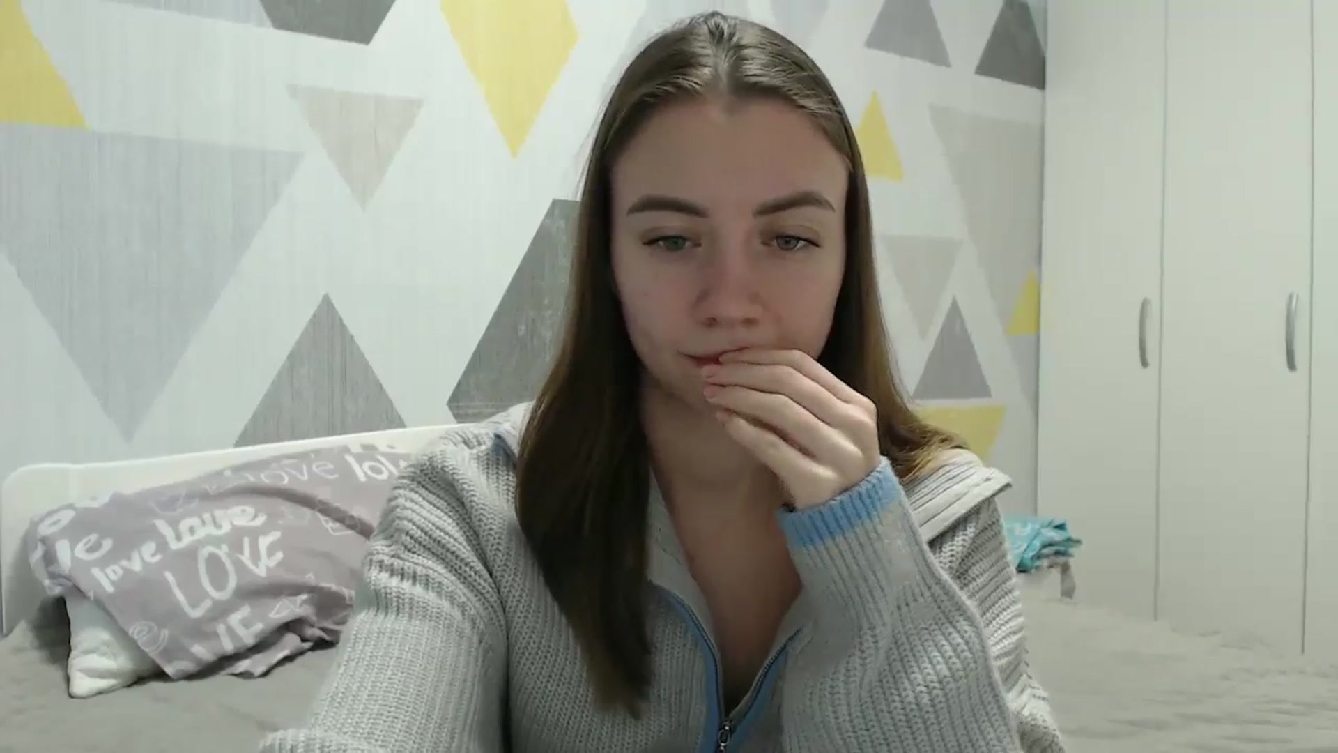 Gallery image thumbnail from Sulfate0's myfreecams stream on, 01/05/2026, 11:27 image 6 of 20