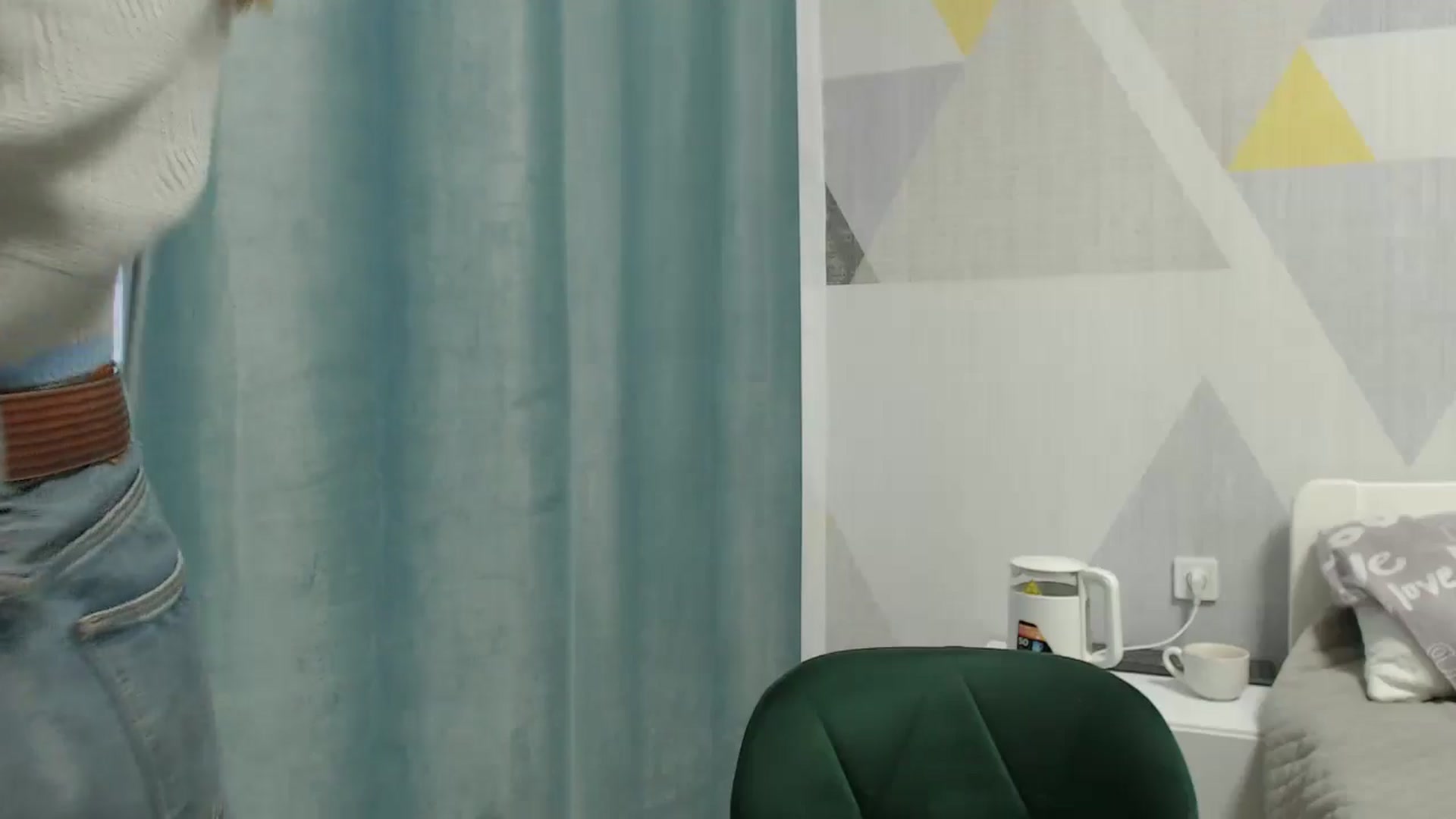 Gallery image thumbnail from Sulfate0's myfreecams stream on, 01/05/2026, 13:23 image 10 of 20