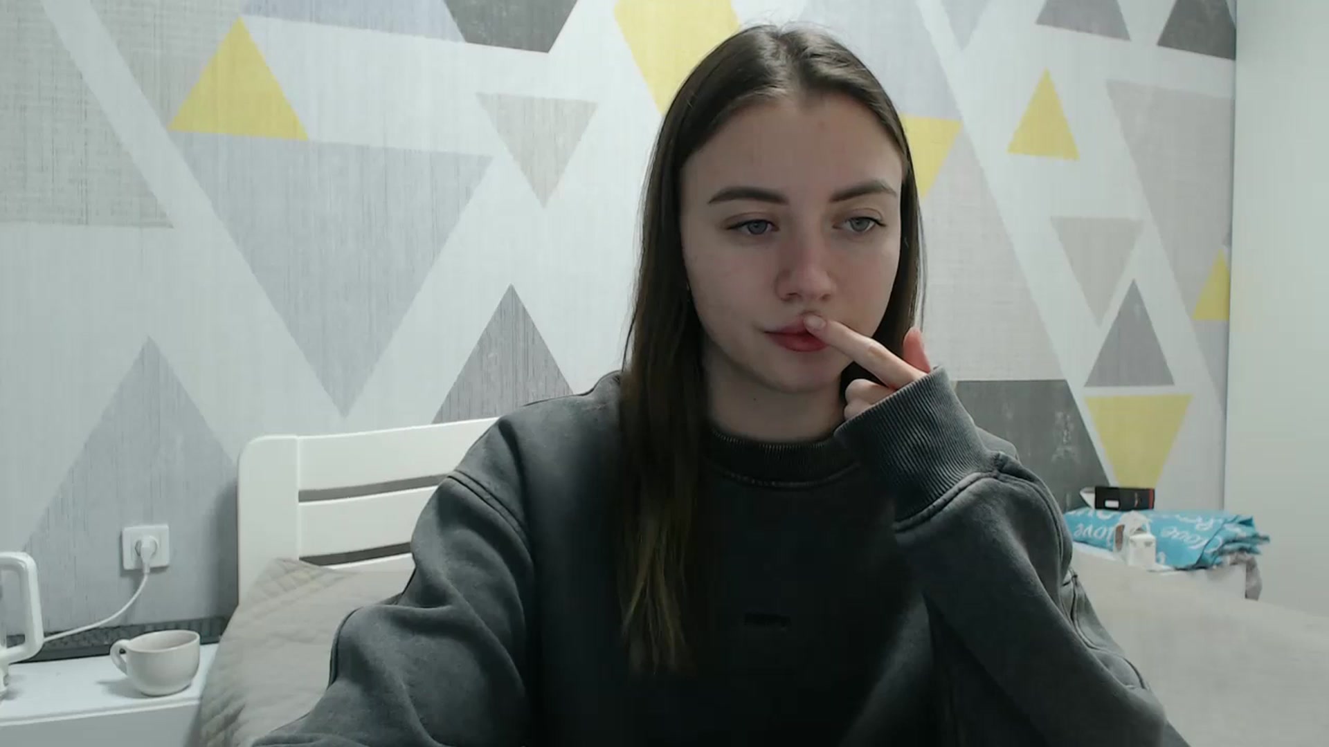 Gallery image thumbnail from Sulfate0's myfreecams stream on, 01/08/2026, 15:06 image 10 of 20