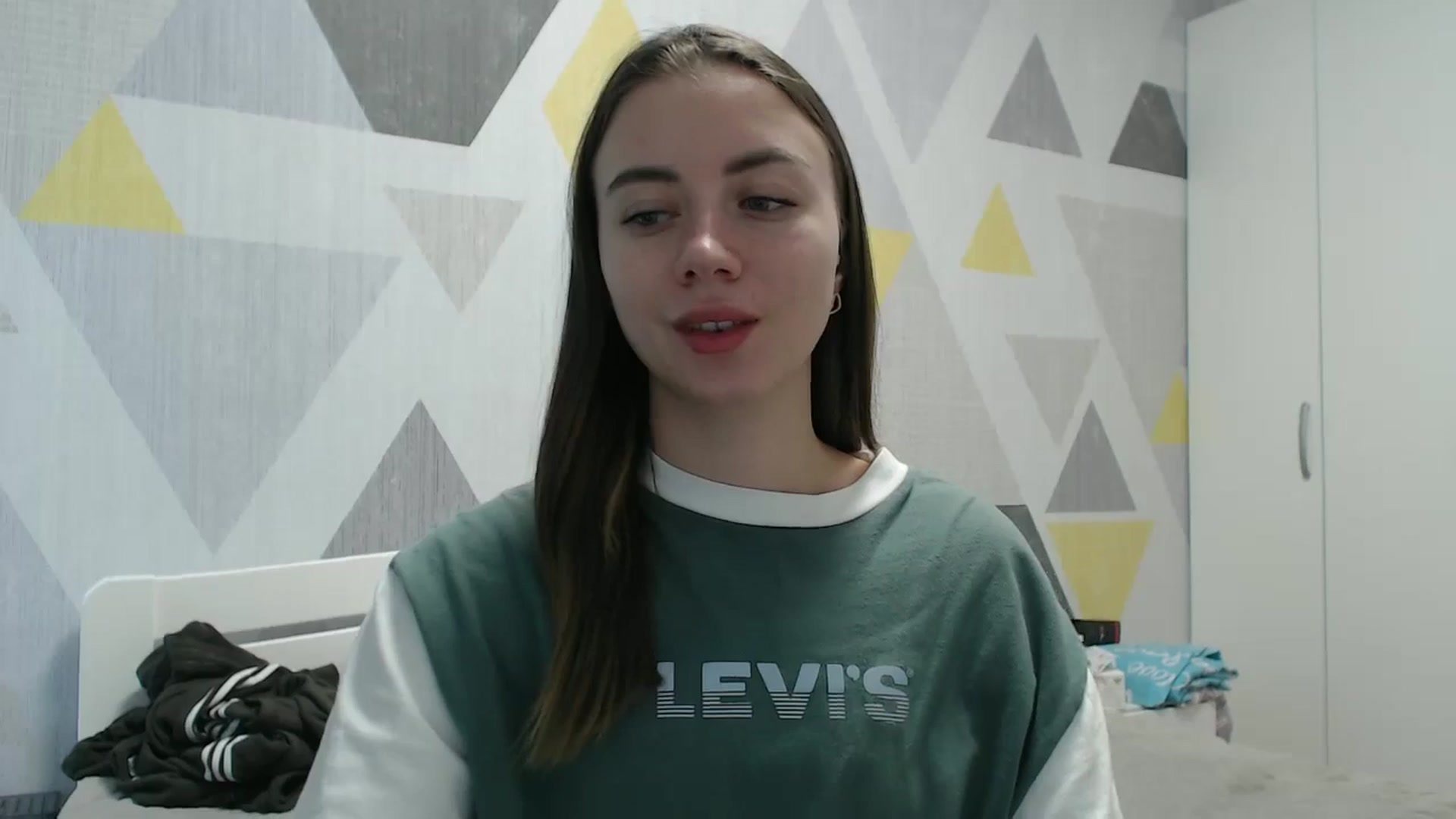 Gallery image thumbnail from Sulfate0's myfreecams stream on, 01/09/2026, 10:41 image 19 of 20