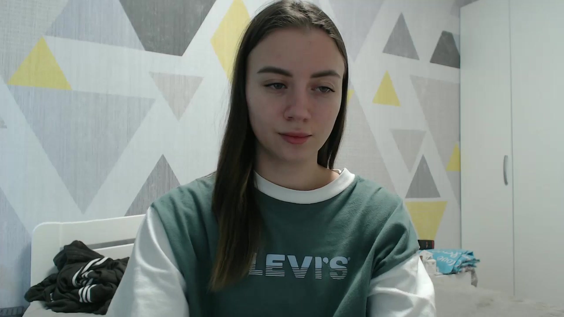 Gallery image thumbnail from Sulfate0's myfreecams stream on, 01/09/2026, 10:41 image 17 of 20