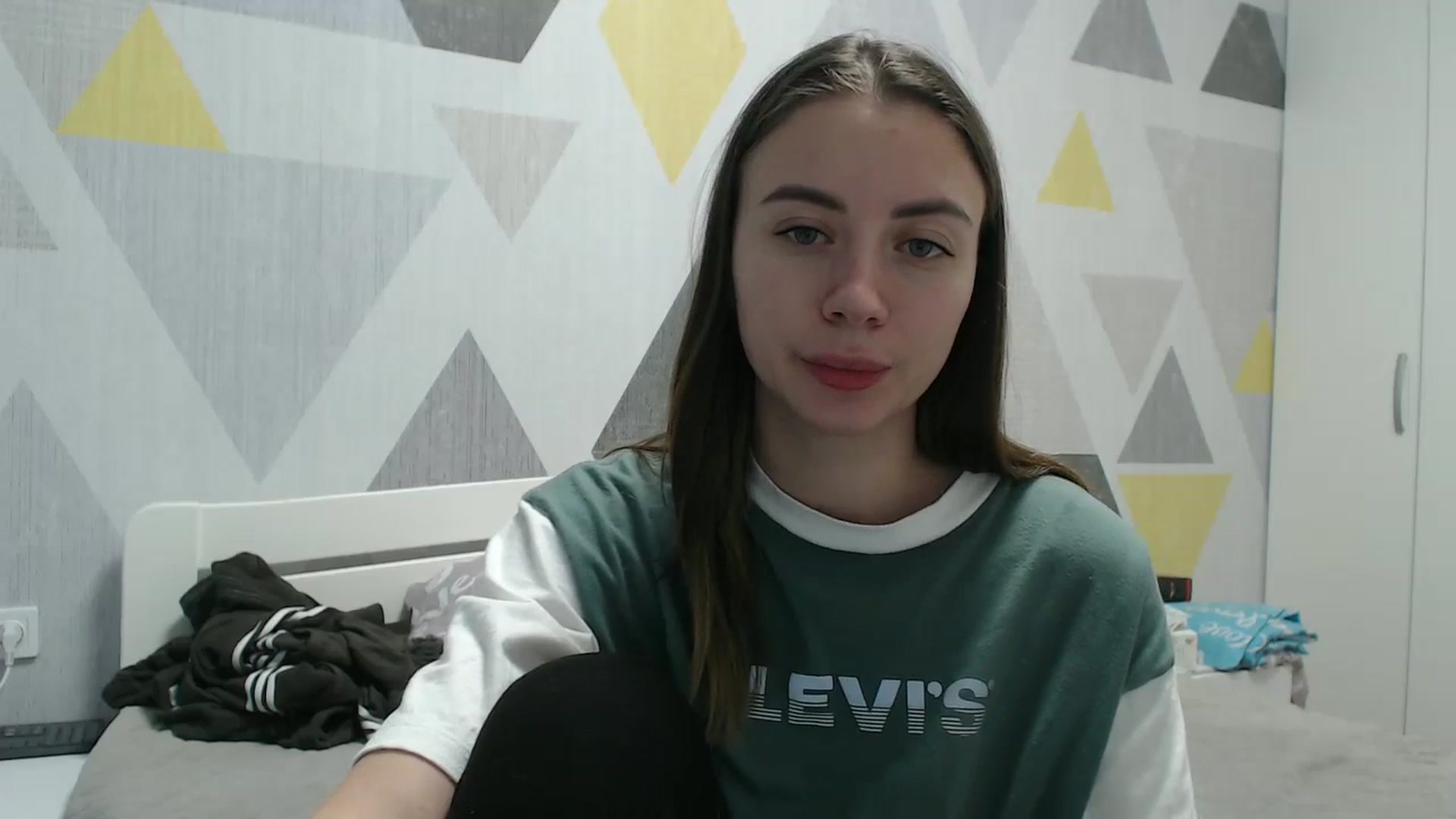 Gallery image thumbnail from Sulfate0's myfreecams stream on, 01/09/2026, 13:30 image 9 of 20